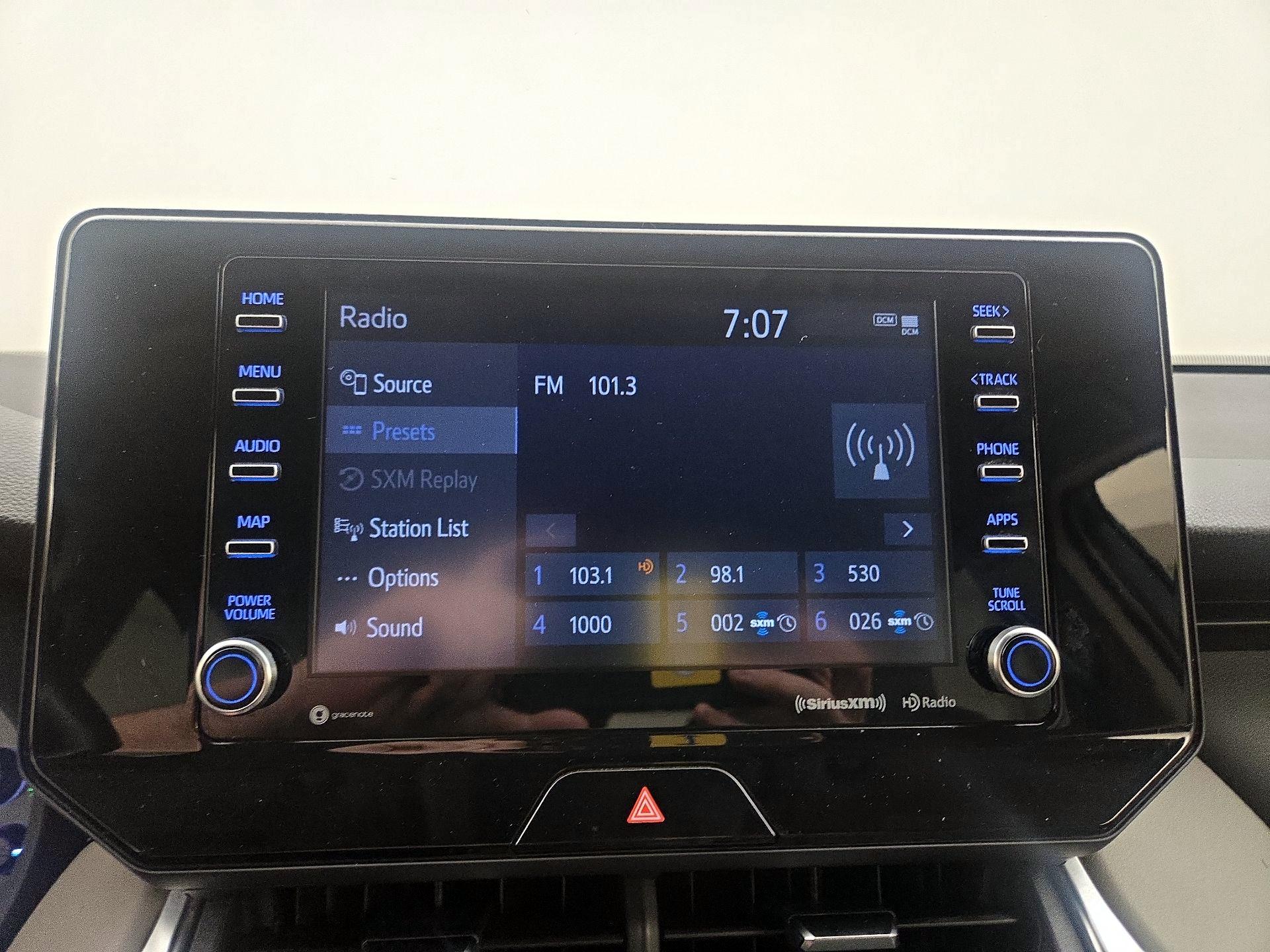 Thumbnail: 2021 Toyota Venza - 15