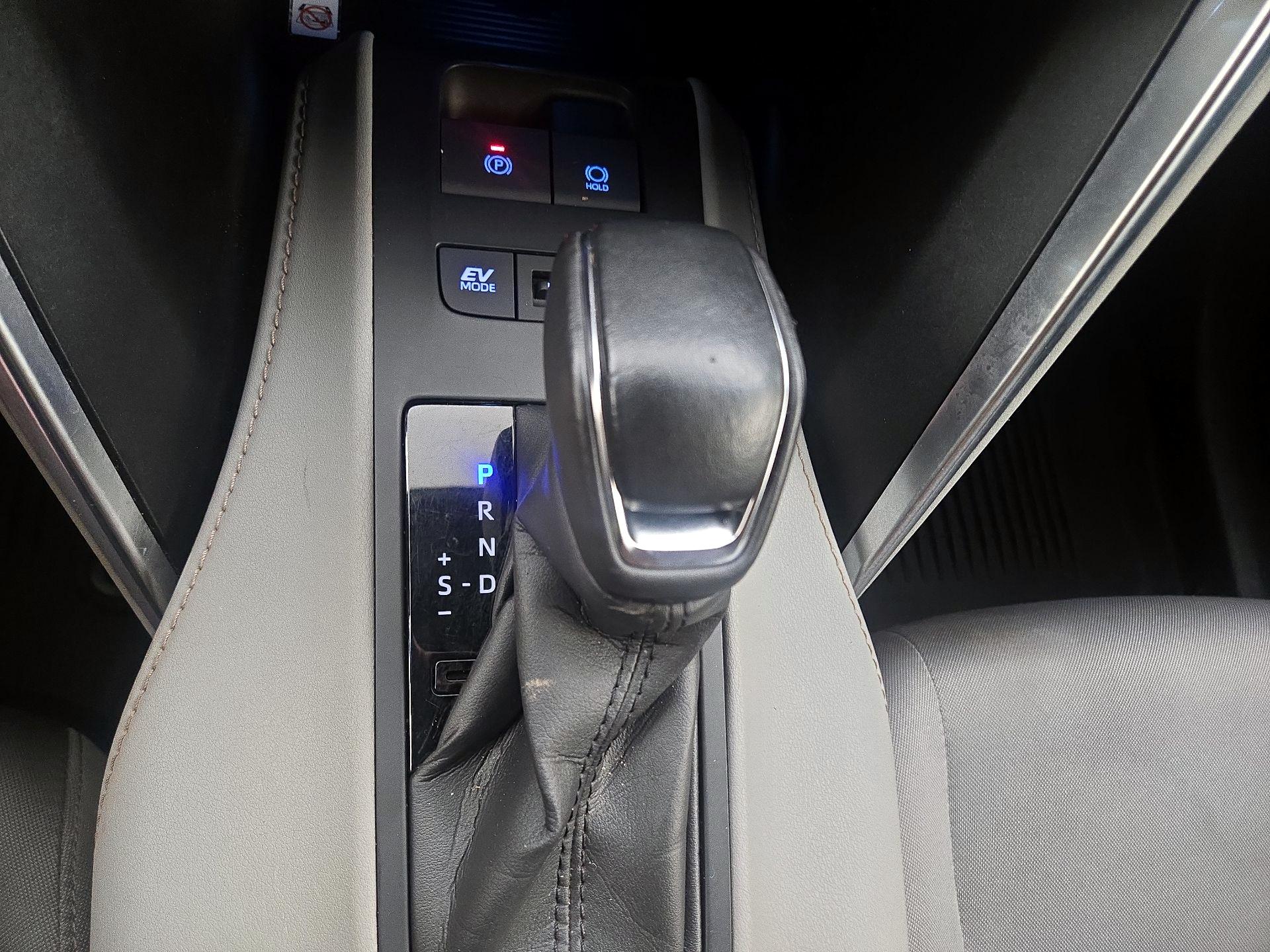 Thumbnail: 2021 Toyota Venza - 17