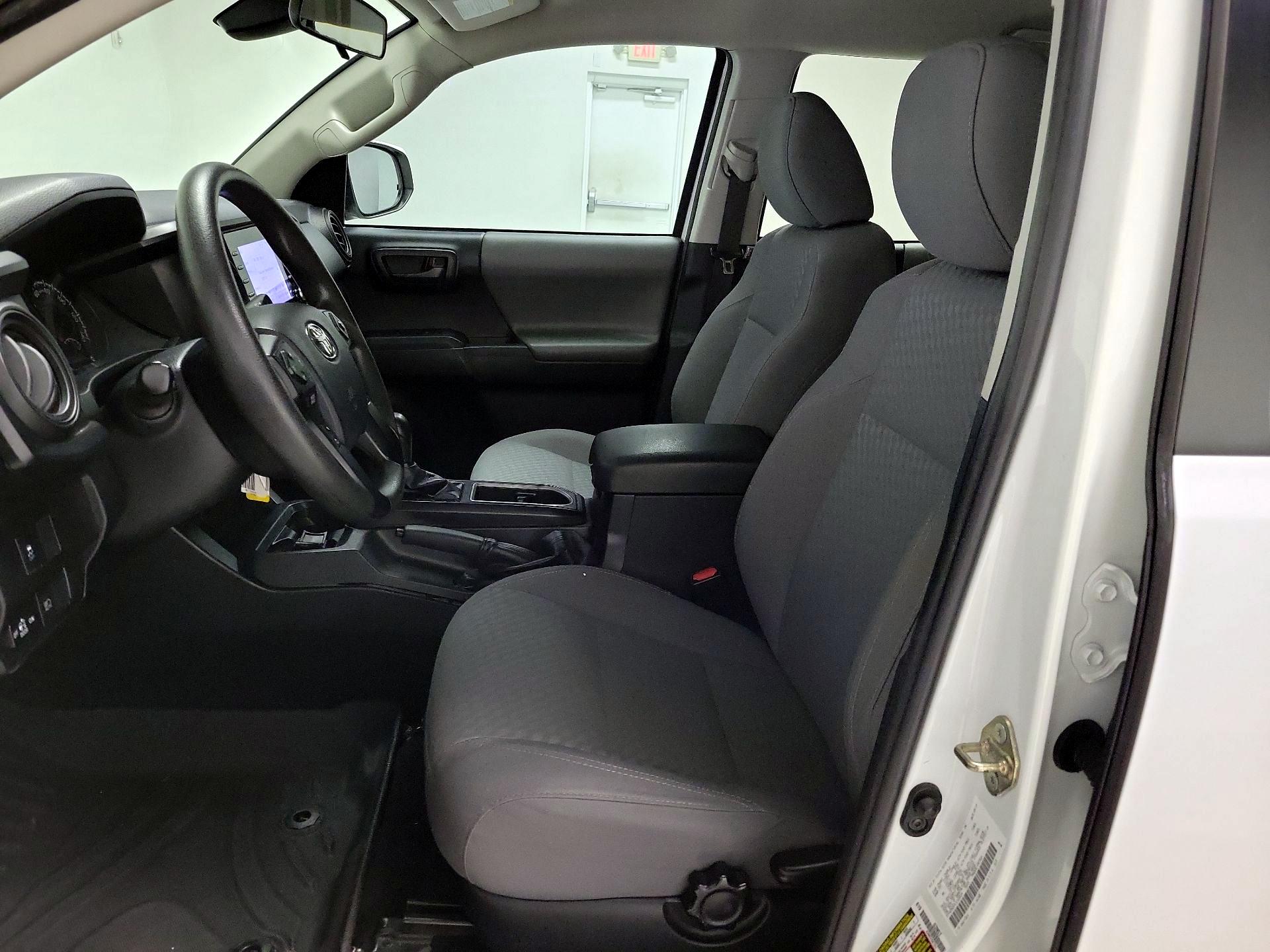 Thumbnail: 2020 Toyota Tacoma - 11