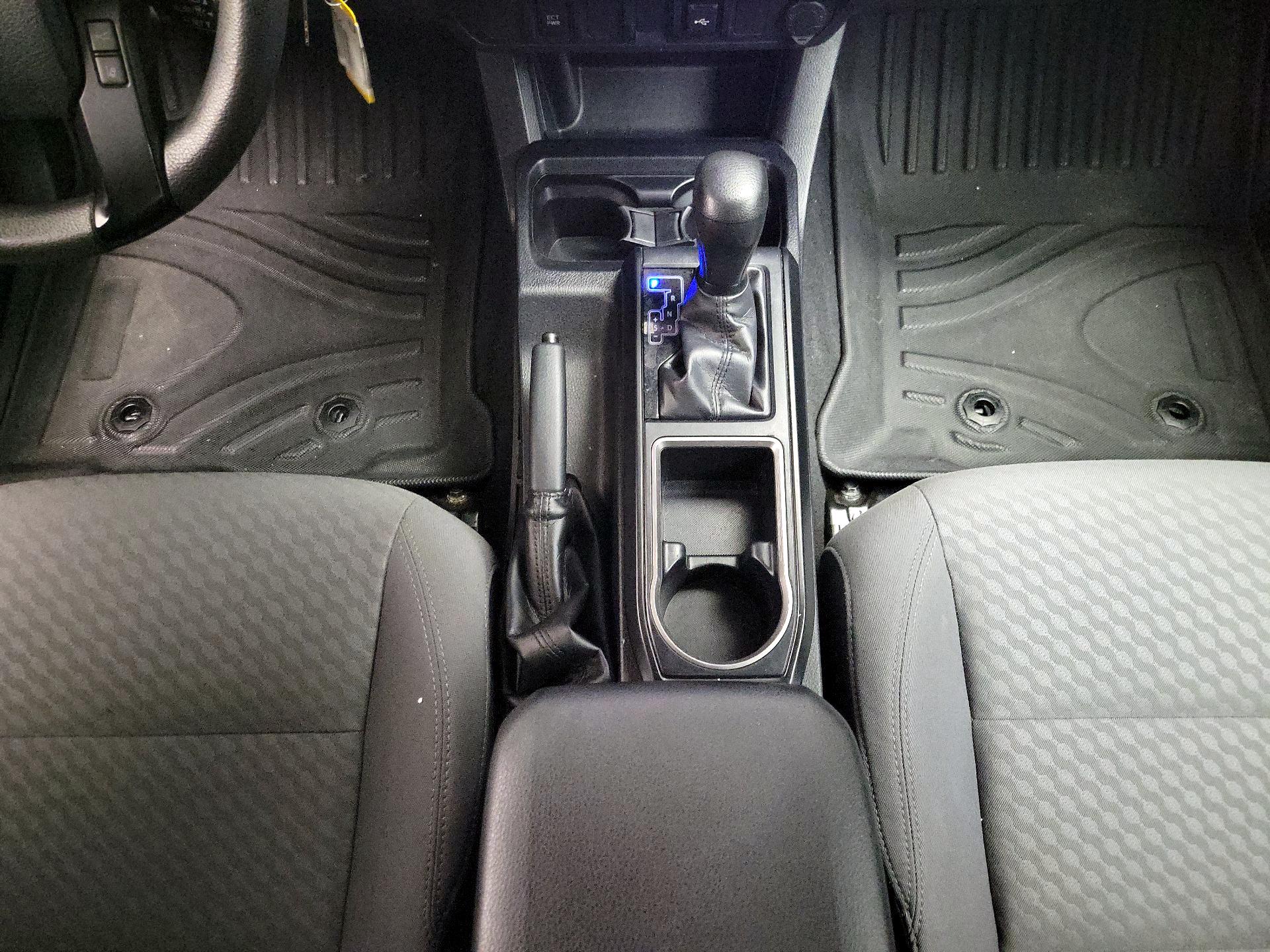 Thumbnail: 2020 Toyota Tacoma - 17