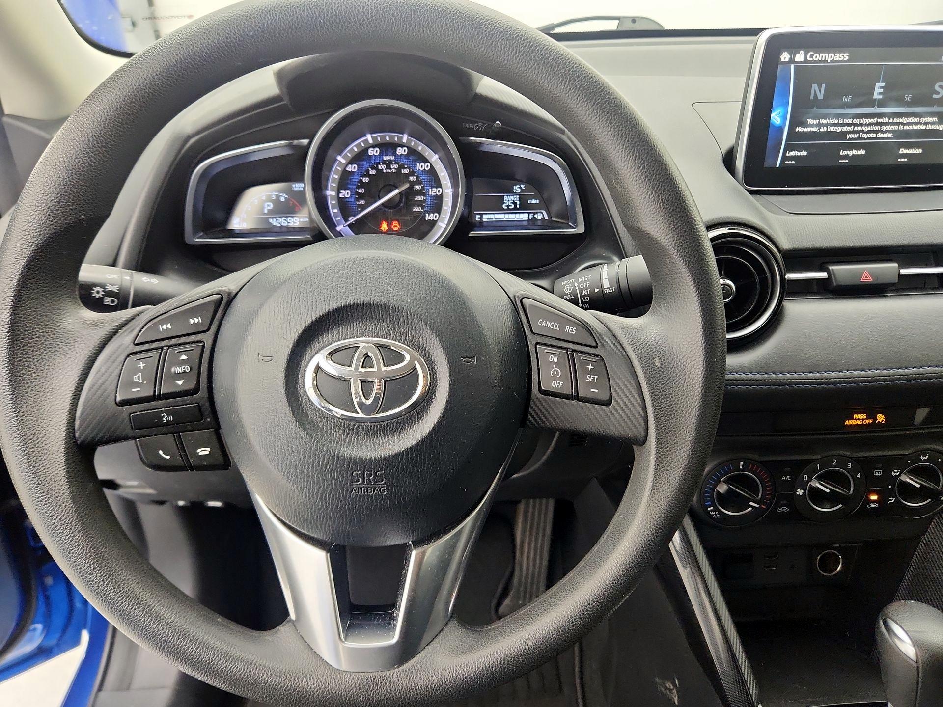 Thumbnail: 2017 Toyota Yaris iA - 10