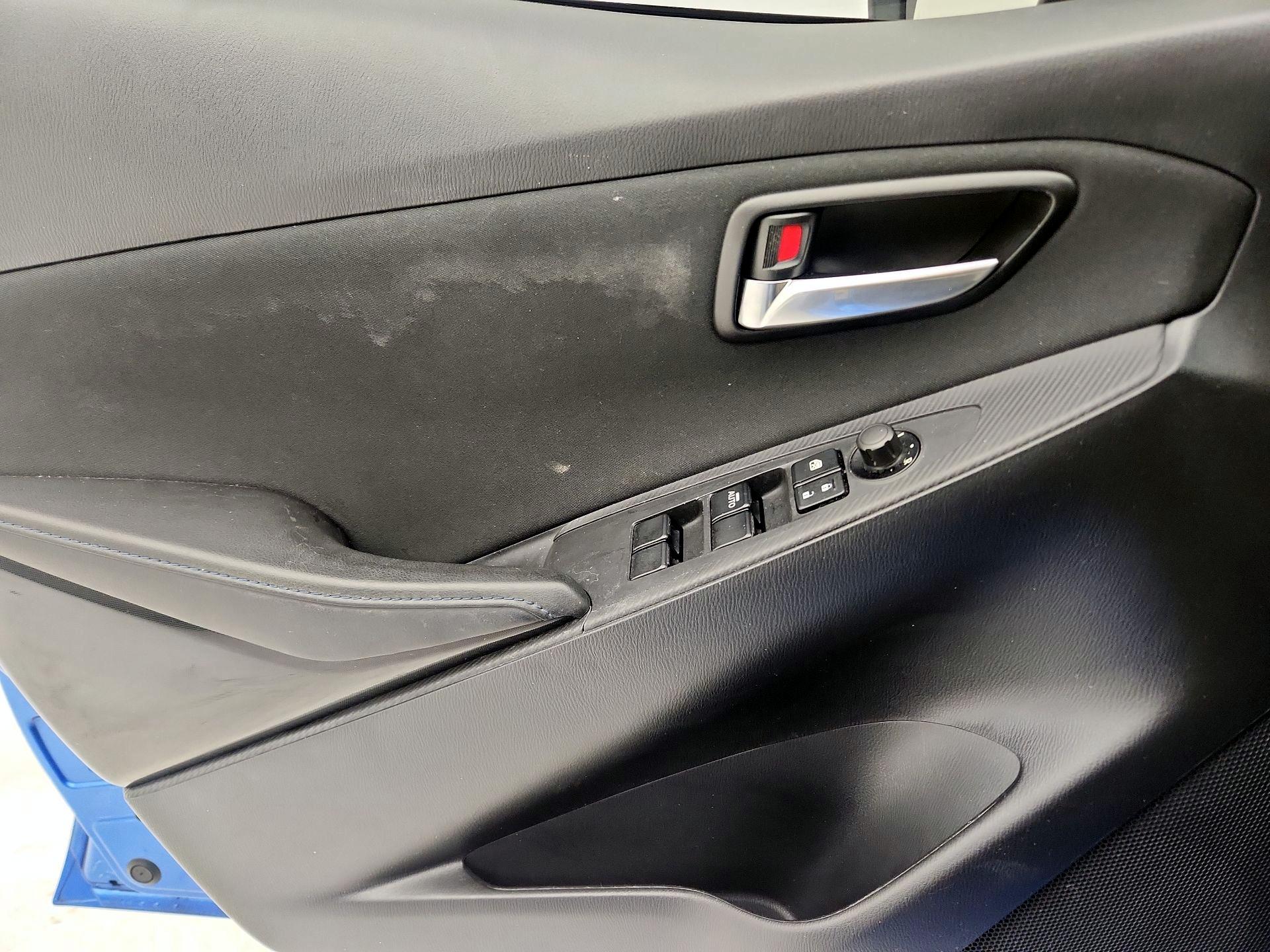 Thumbnail: 2017 Toyota Yaris iA - 12