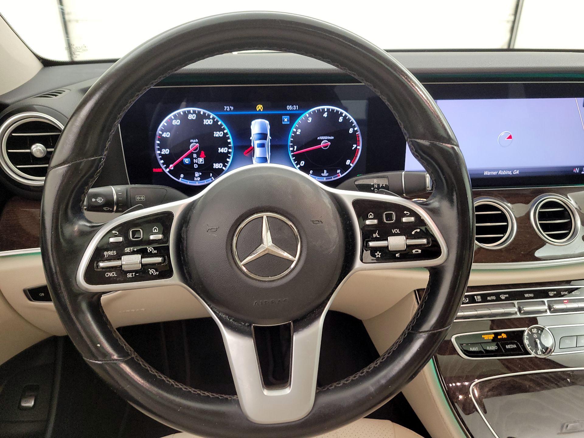 Thumbnail: 2020 Mercedes-Benz E-Class - 10