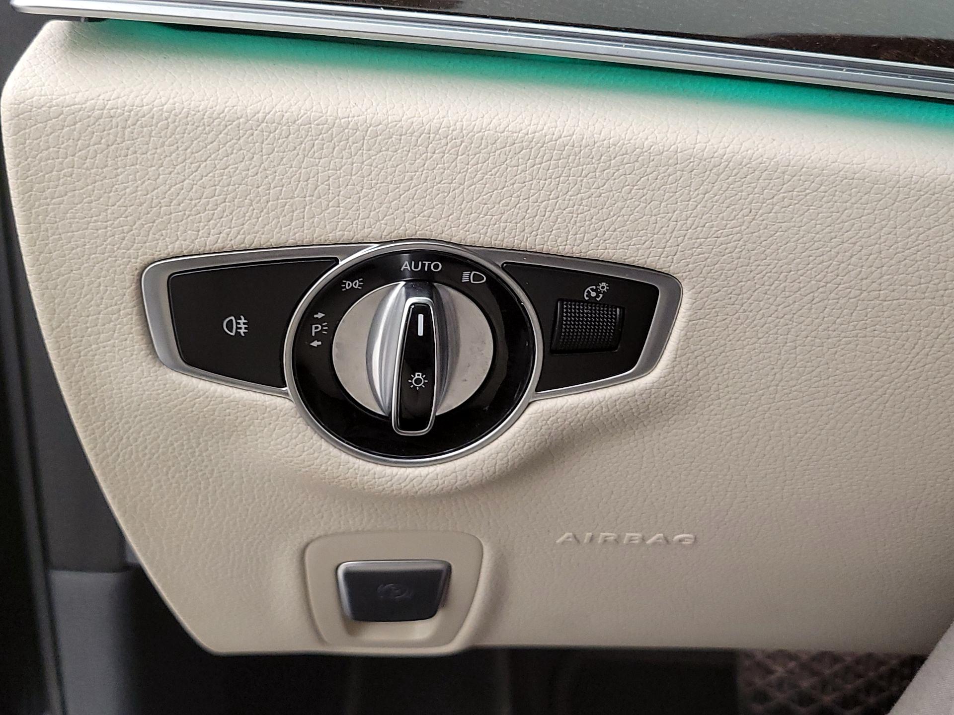 Thumbnail: 2020 Mercedes-Benz E-Class - 13