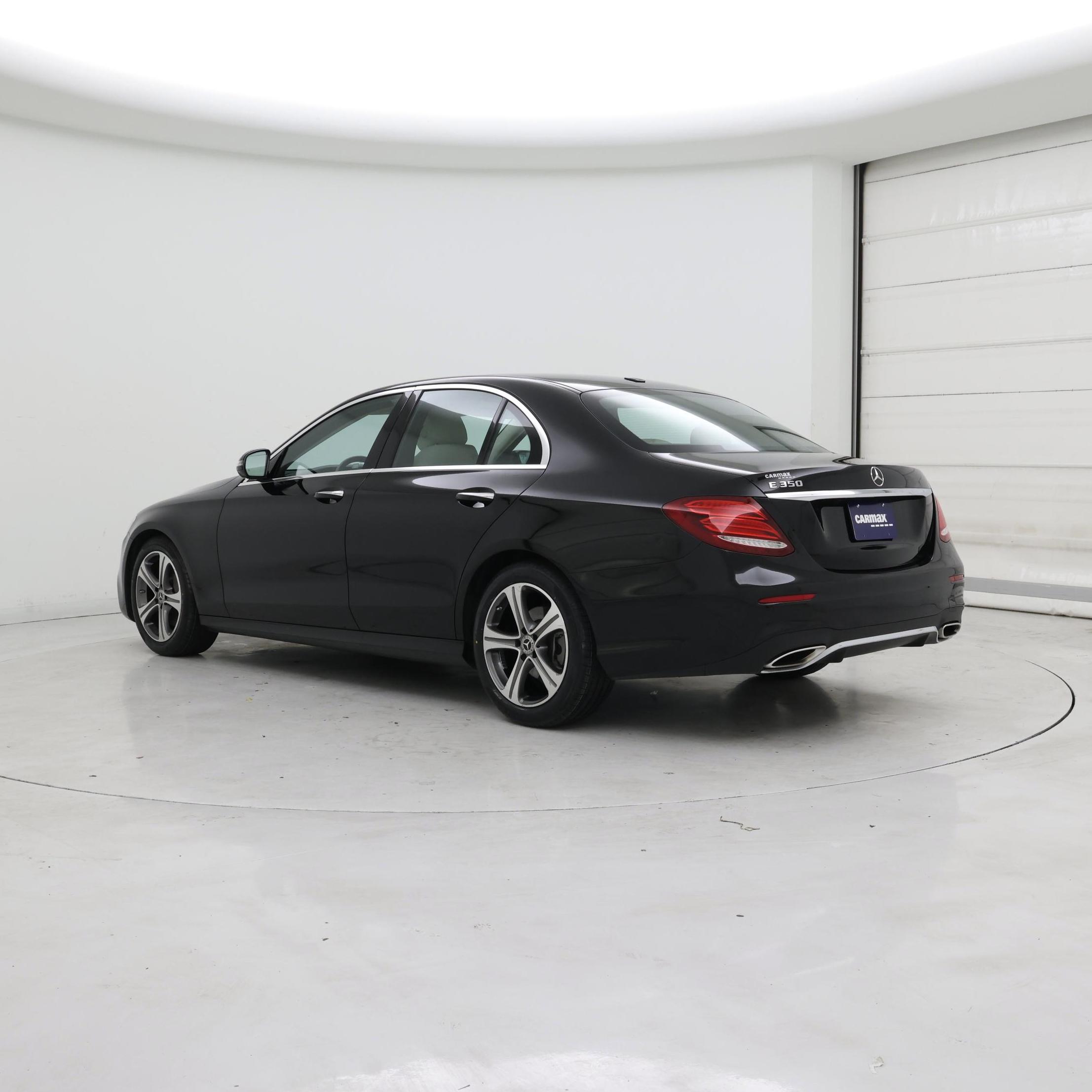 Thumbnail: 2020 Mercedes-Benz E-Class - 2