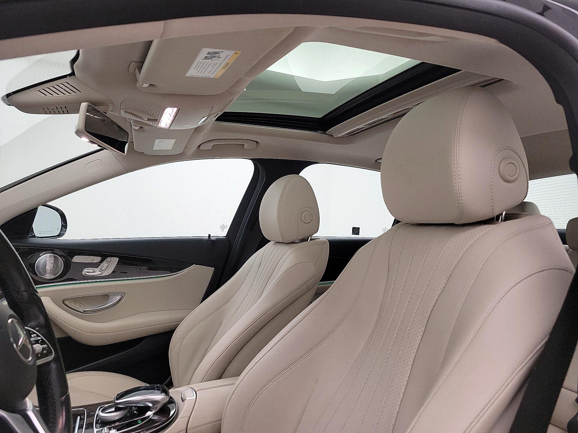 Thumbnail: 2020 Mercedes-Benz E-Class - 20