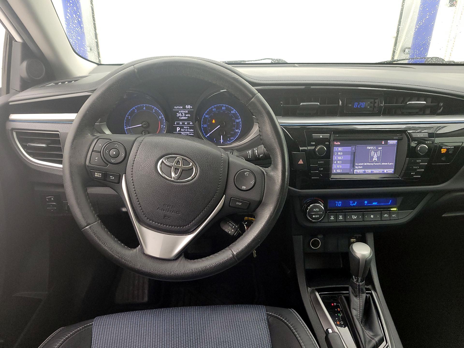 Thumbnail: 2015 Toyota Corolla - 10