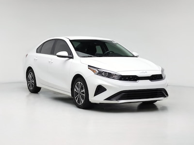 White 2024 Kia Forte LXS
