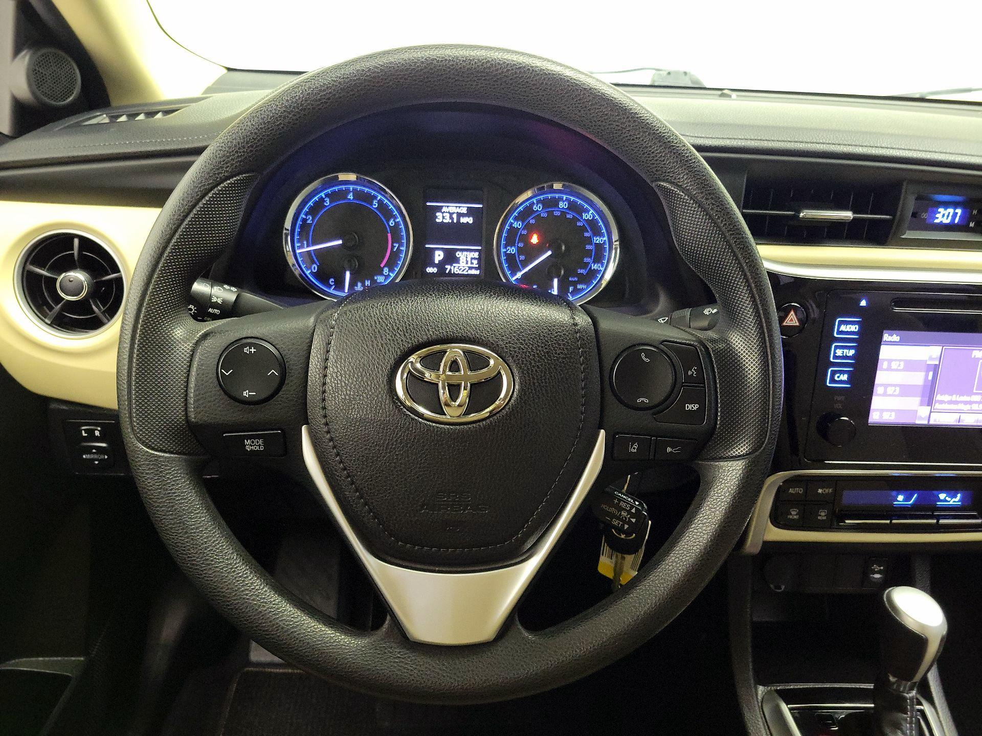 Thumbnail: 2019 Toyota Corolla - 10