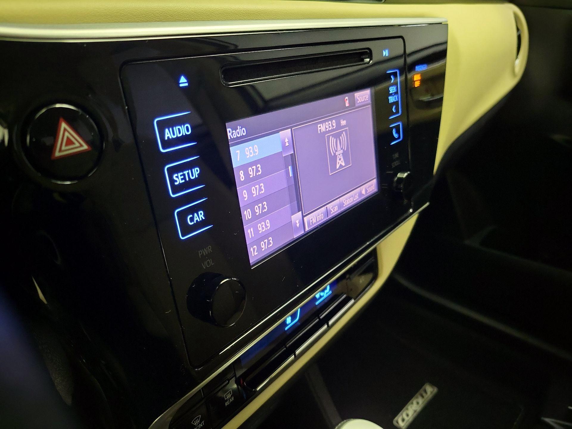 Thumbnail: 2019 Toyota Corolla - 15