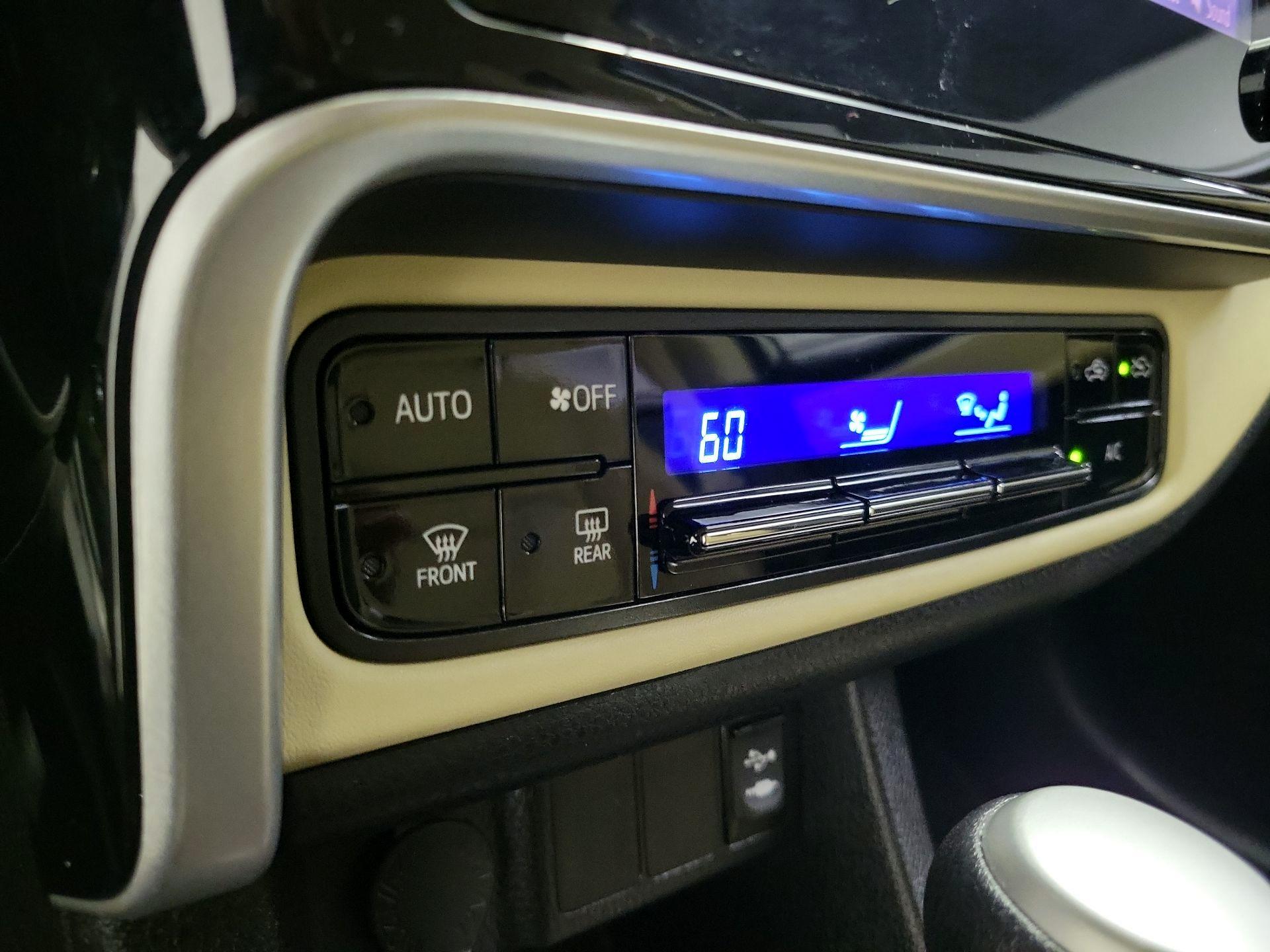 Thumbnail: 2019 Toyota Corolla - 16