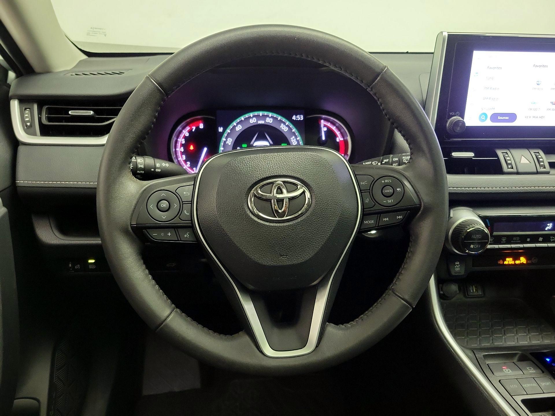 Thumbnail: 2023 Toyota RAV4 - 10