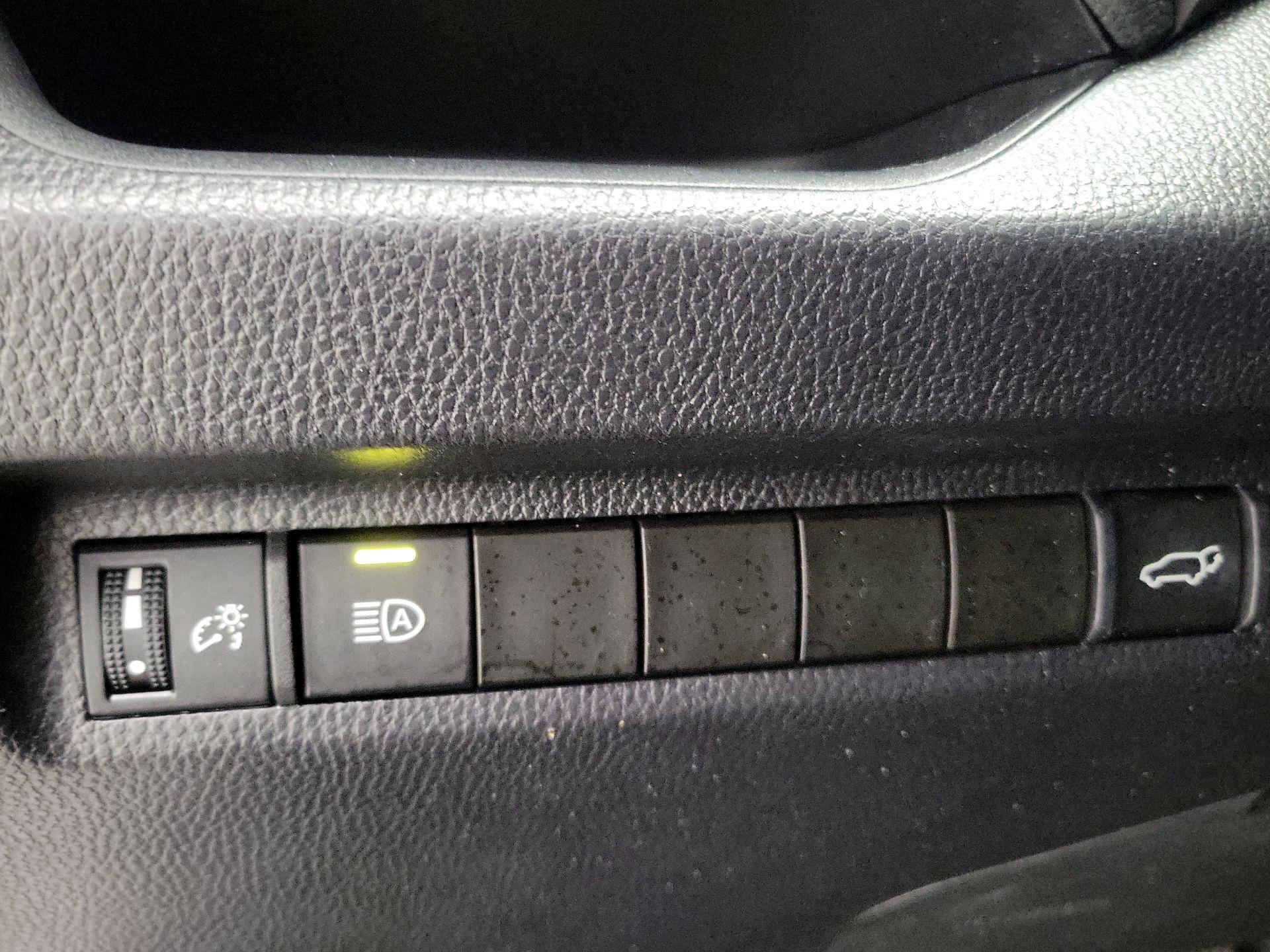 Thumbnail: 2023 Toyota RAV4 - 13