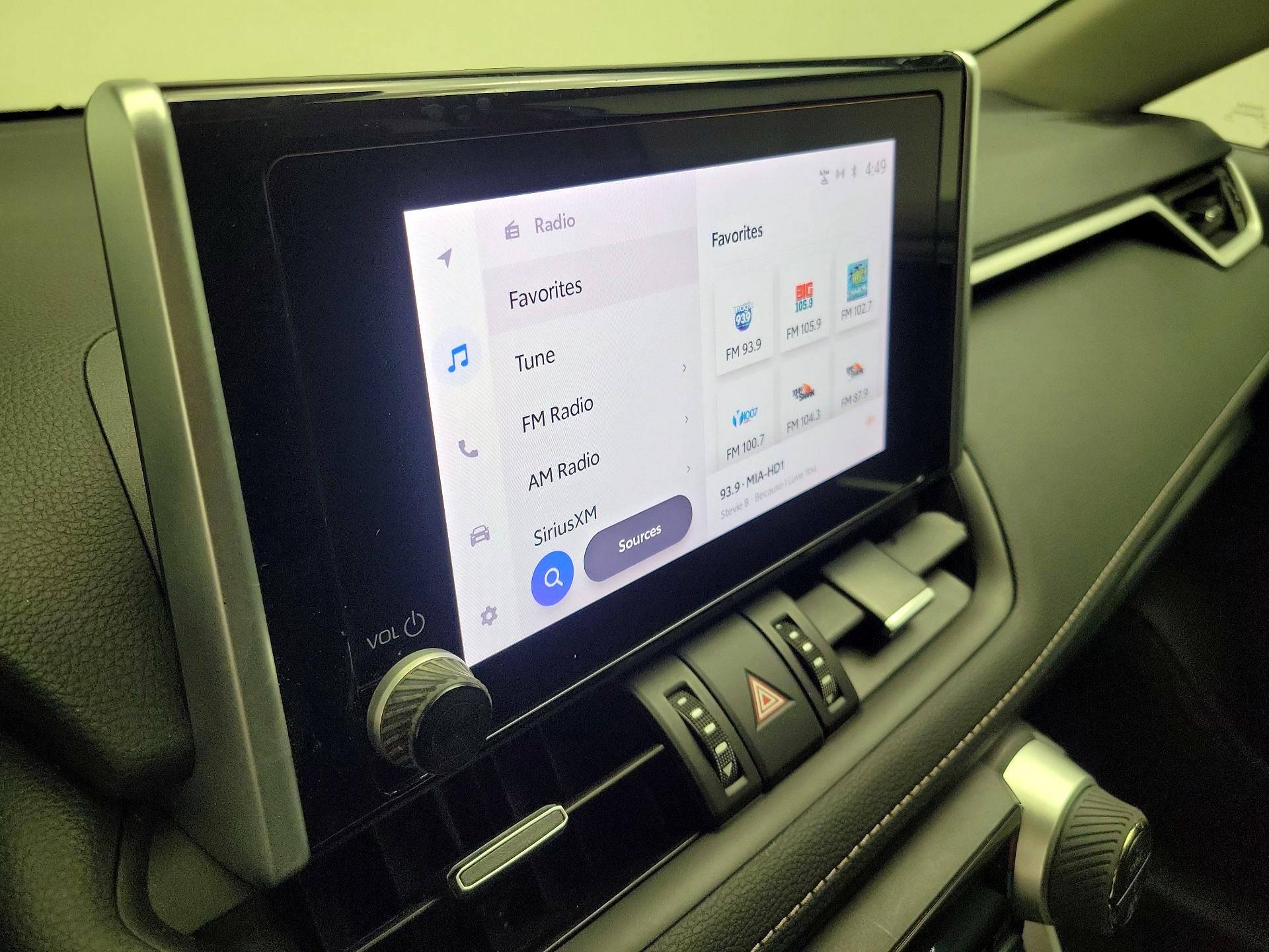 Thumbnail: 2023 Toyota RAV4 - 16