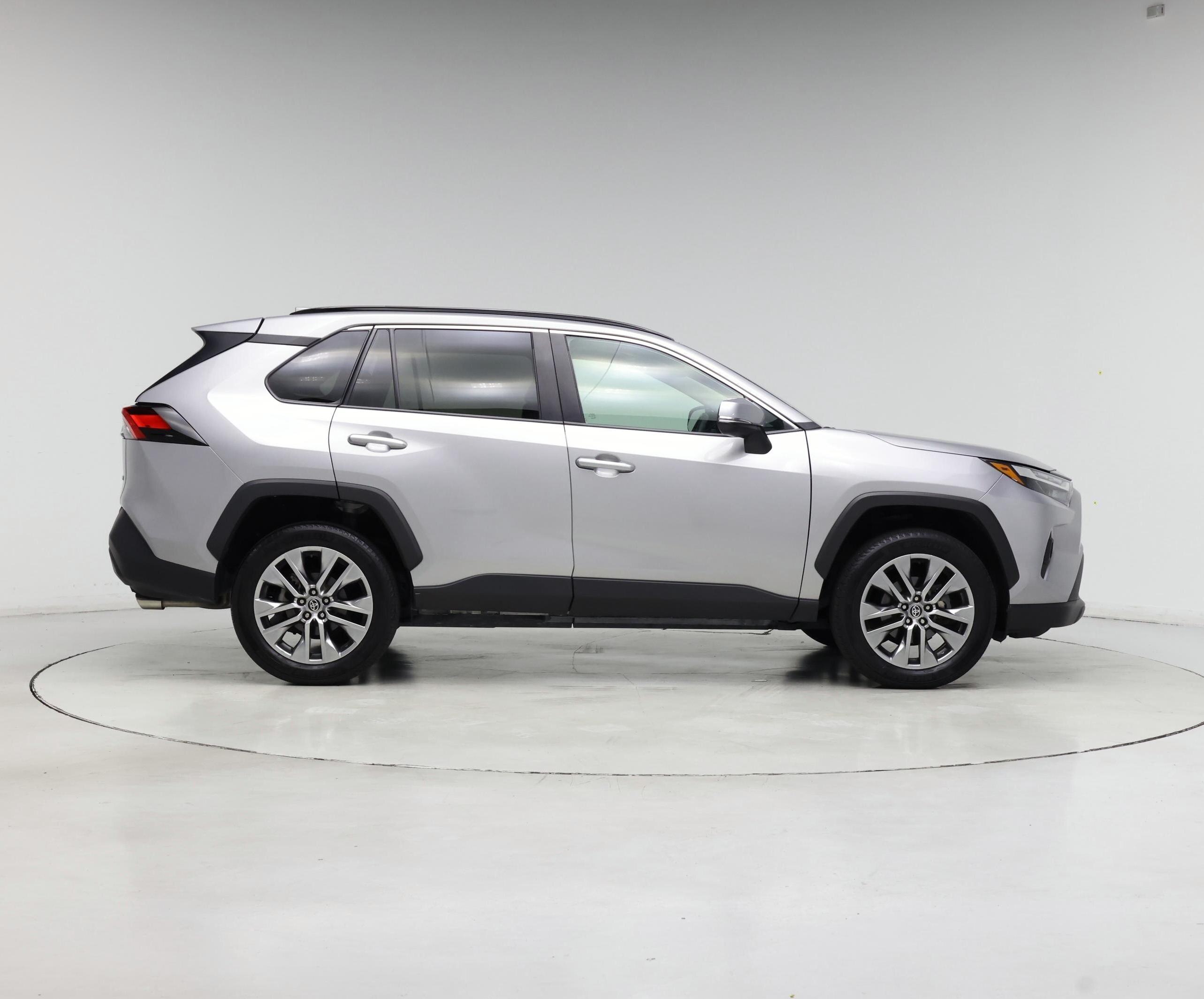 Thumbnail: 2023 Toyota RAV4 - 7