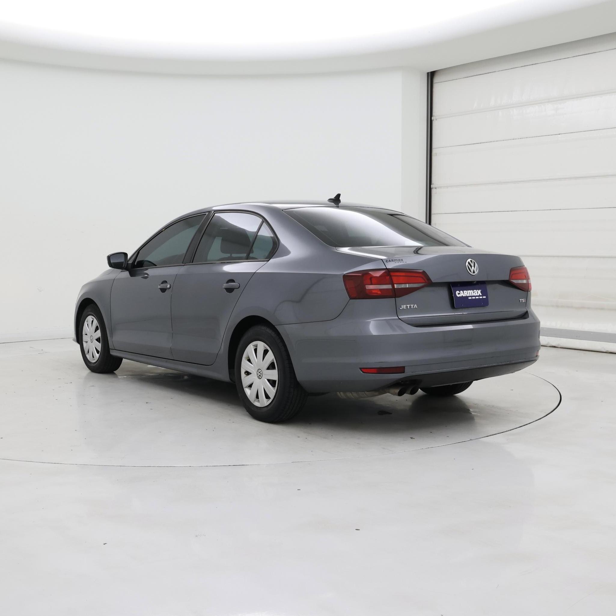 Thumbnail: 2016 Volkswagen Jetta - 2