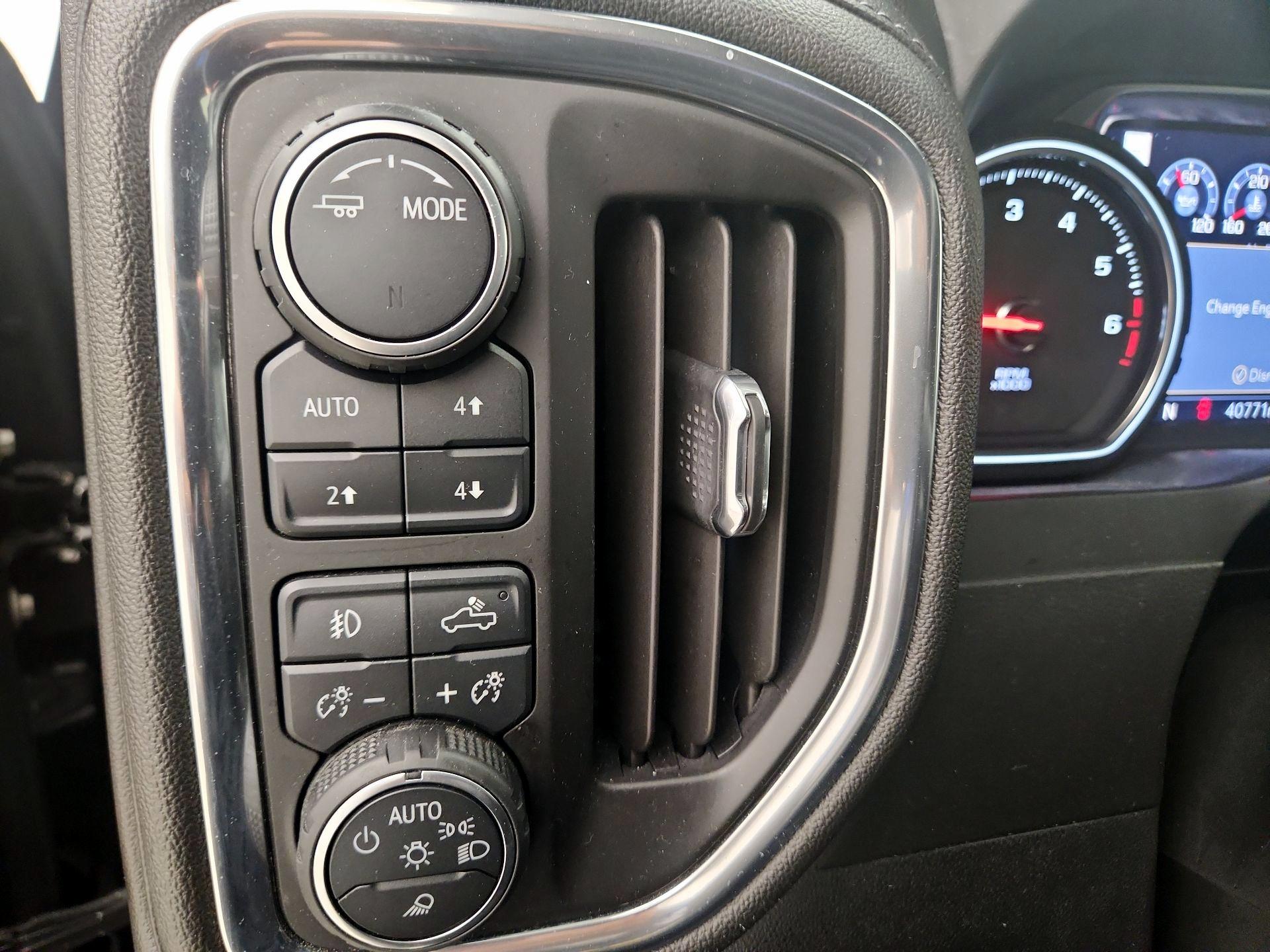 Thumbnail: 2020 Chevrolet Silverado 2500 - 13