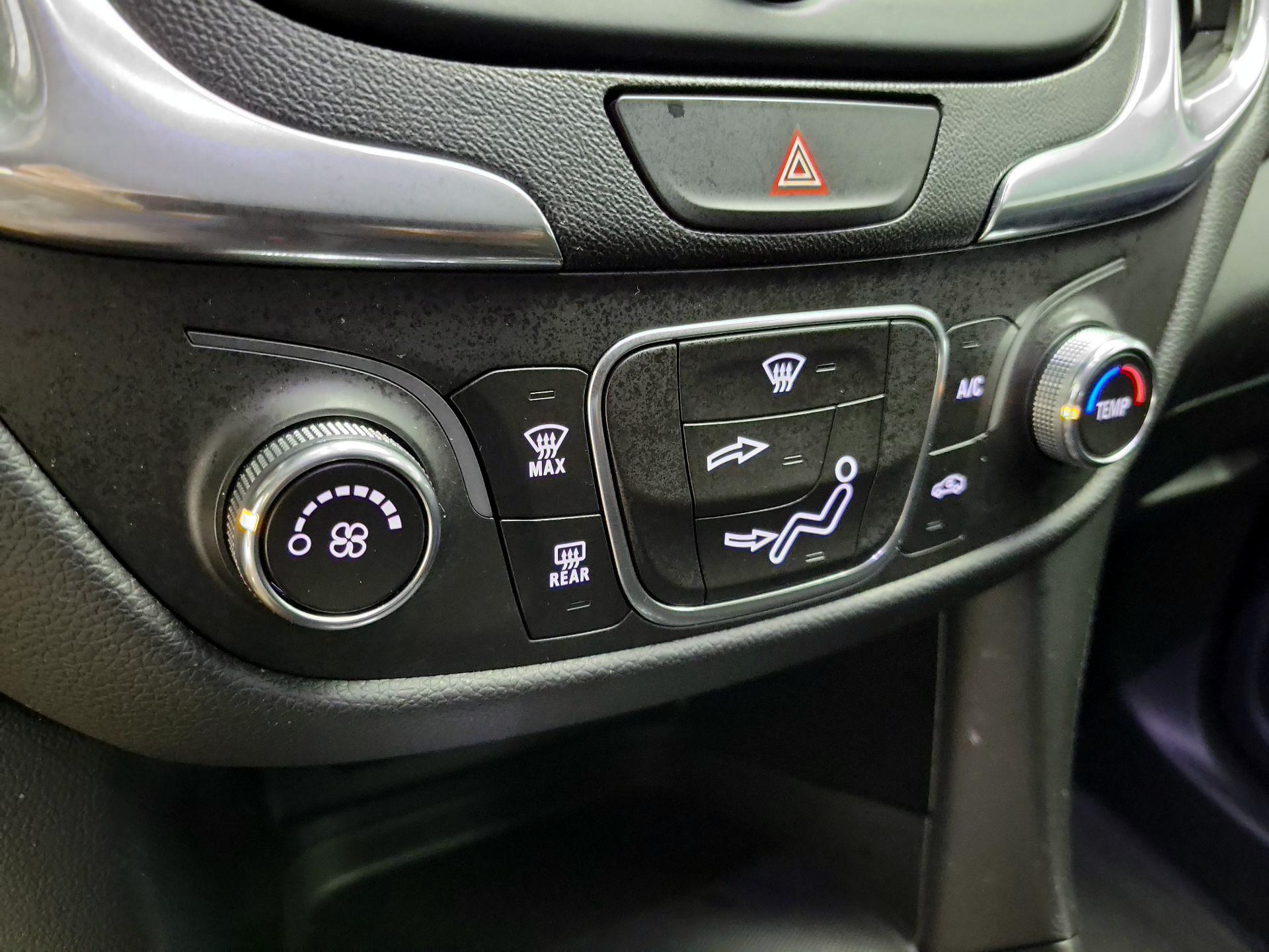 Thumbnail: 2020 Chevrolet Equinox - 17