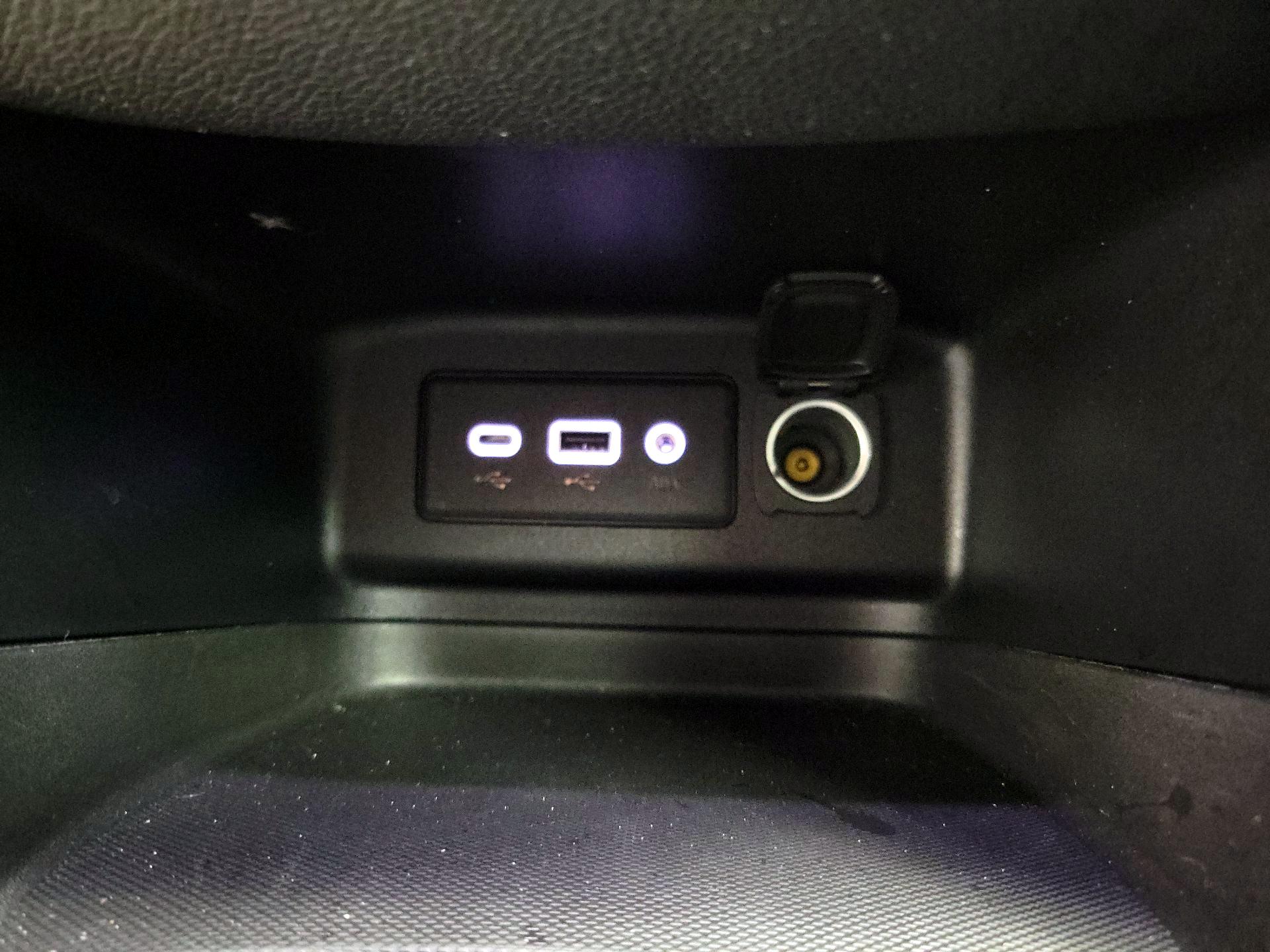 Thumbnail: 2020 Chevrolet Equinox - 19