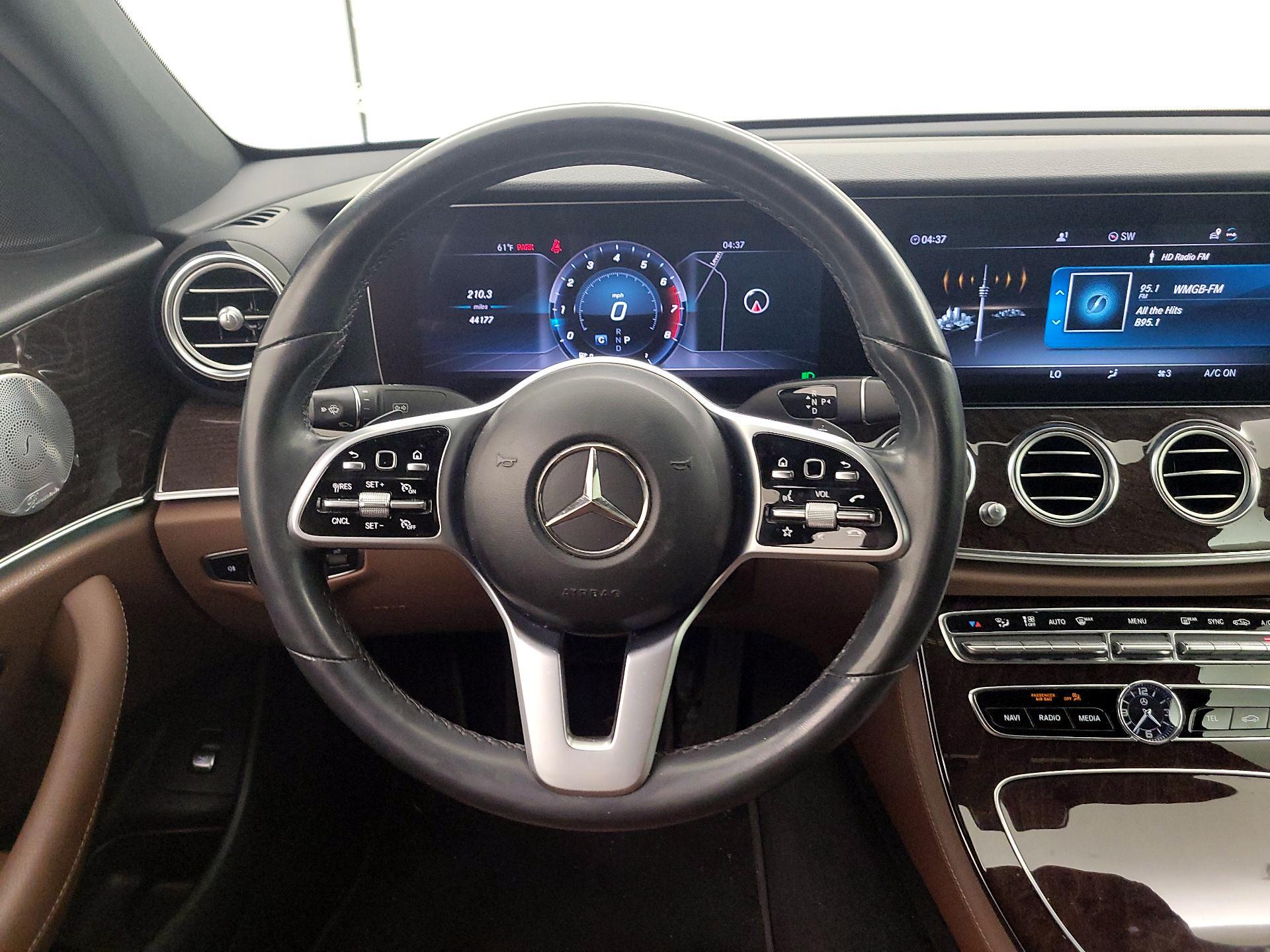 Thumbnail: 2019 Mercedes-Benz E-Class - 10