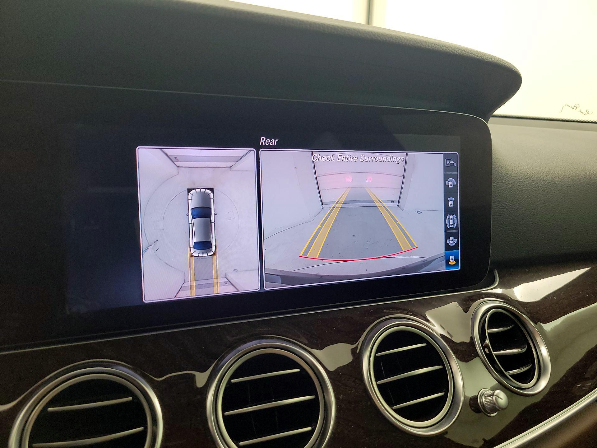 Thumbnail: 2019 Mercedes-Benz E-Class - 14