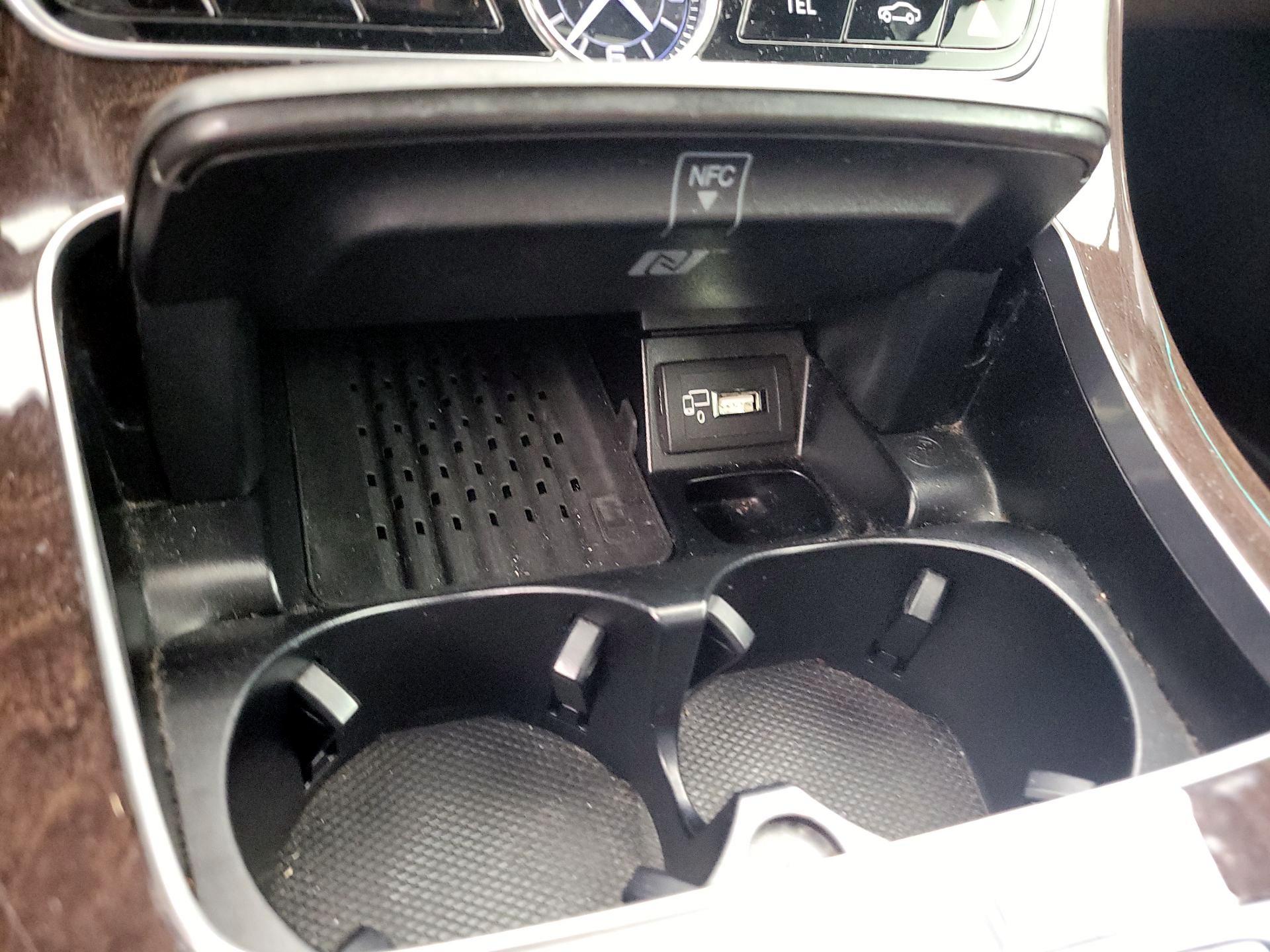 Thumbnail: 2019 Mercedes-Benz E-Class - 18