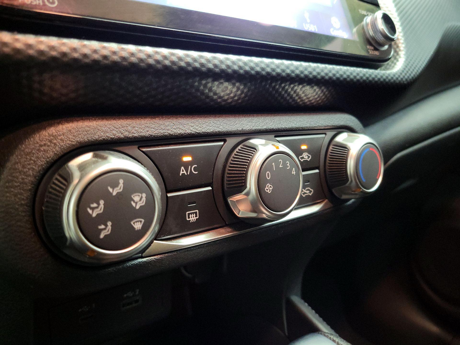 Thumbnail: 2023 Nissan Kicks - 15