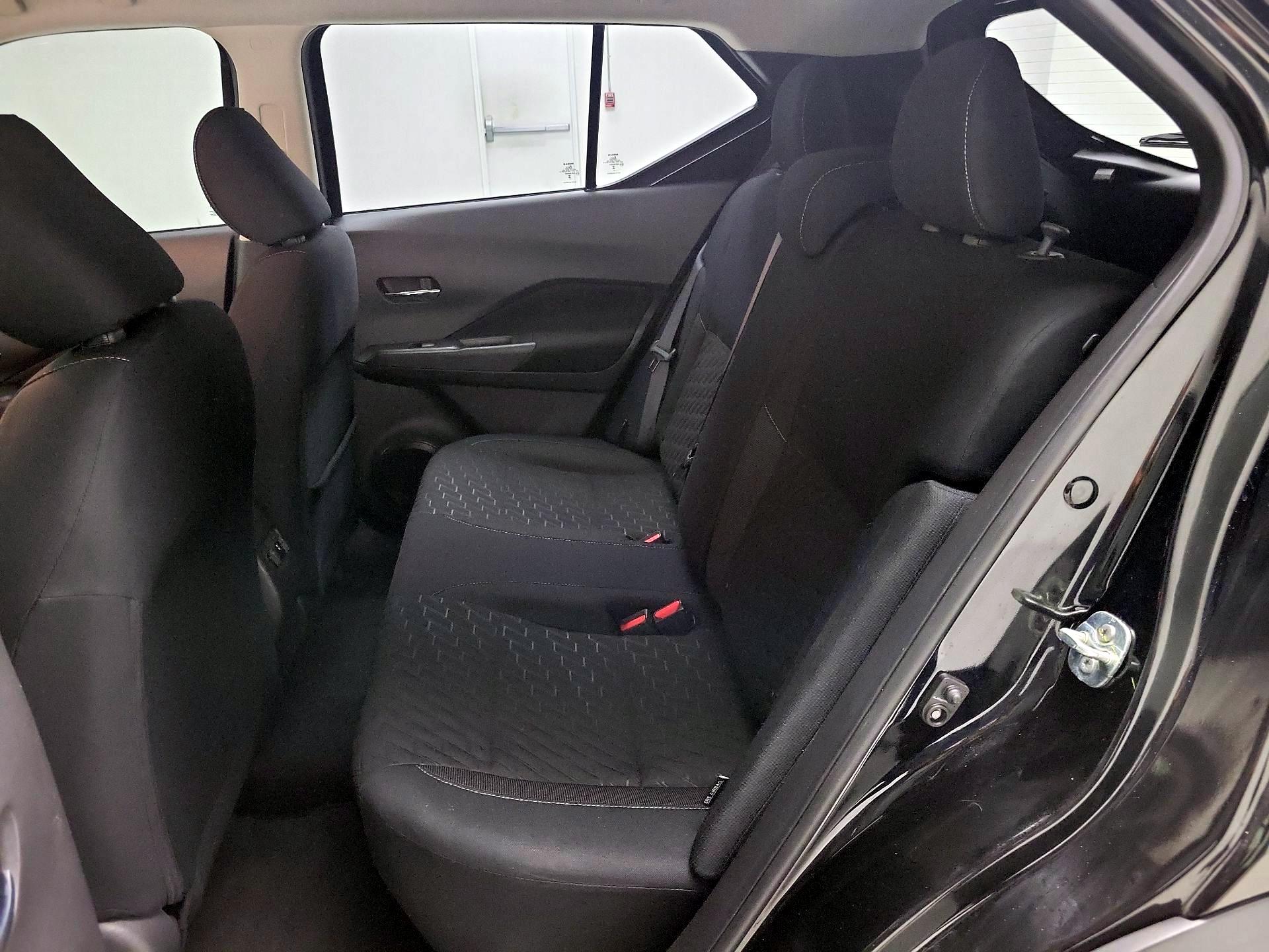 Thumbnail: 2023 Nissan Kicks - 18