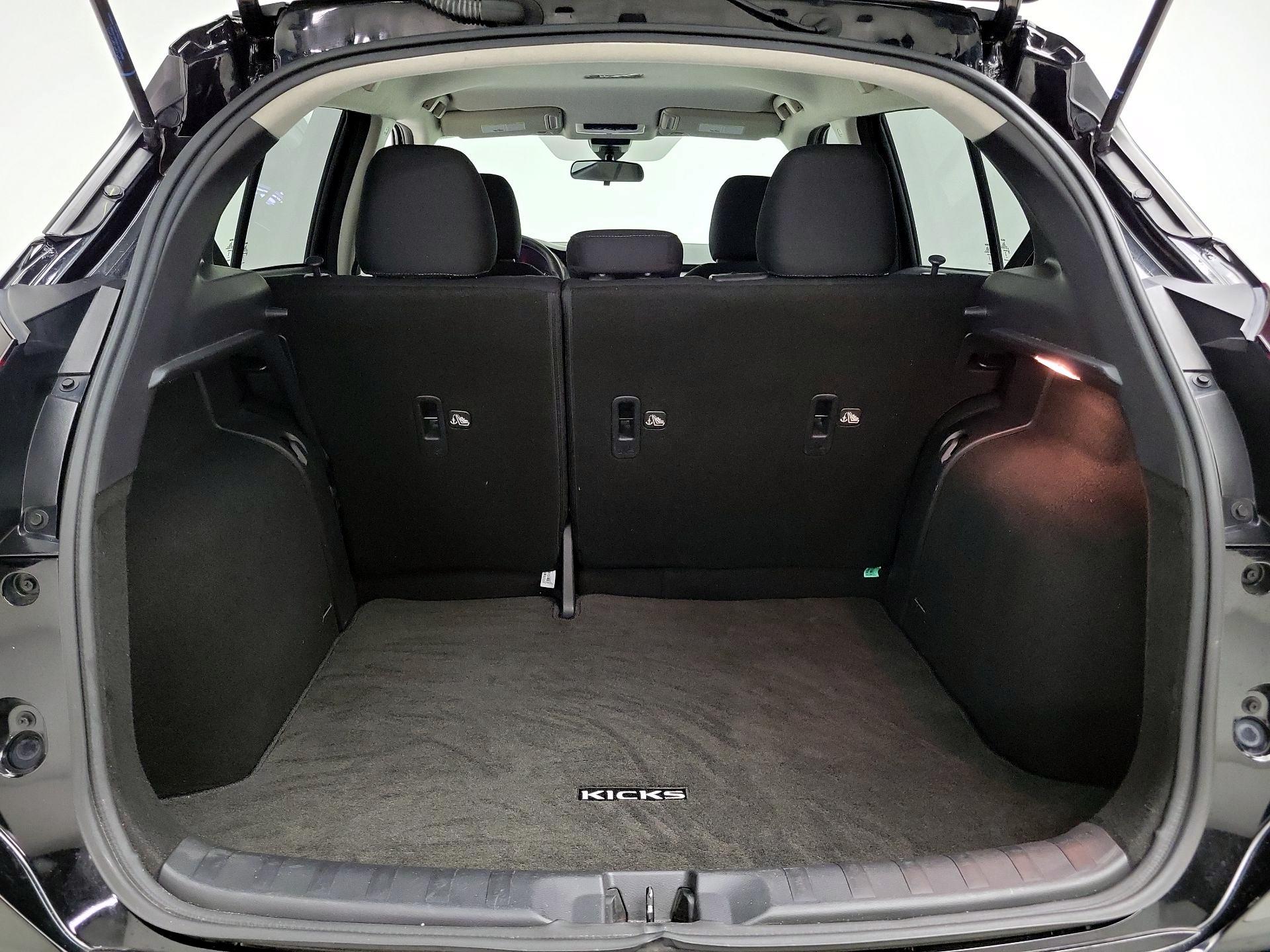 Thumbnail: 2023 Nissan Kicks - 19