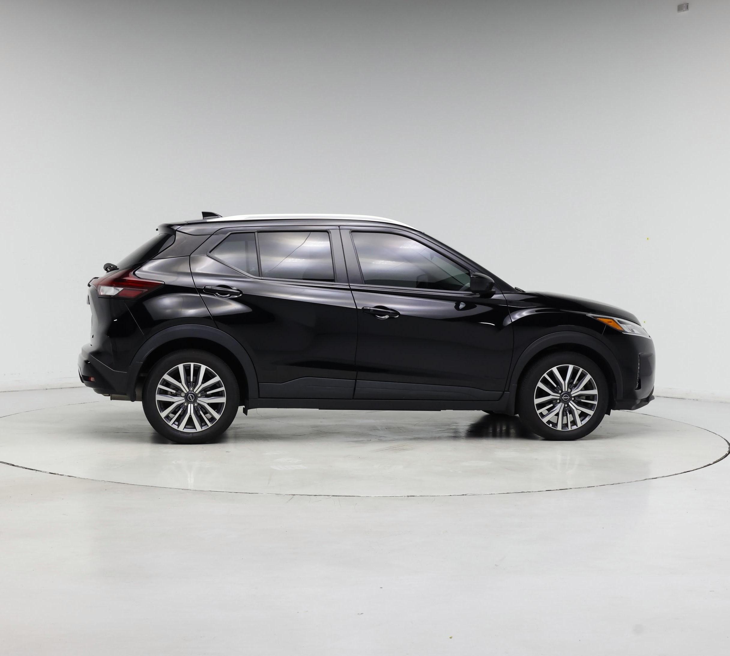 Thumbnail: 2023 Nissan Kicks - 7