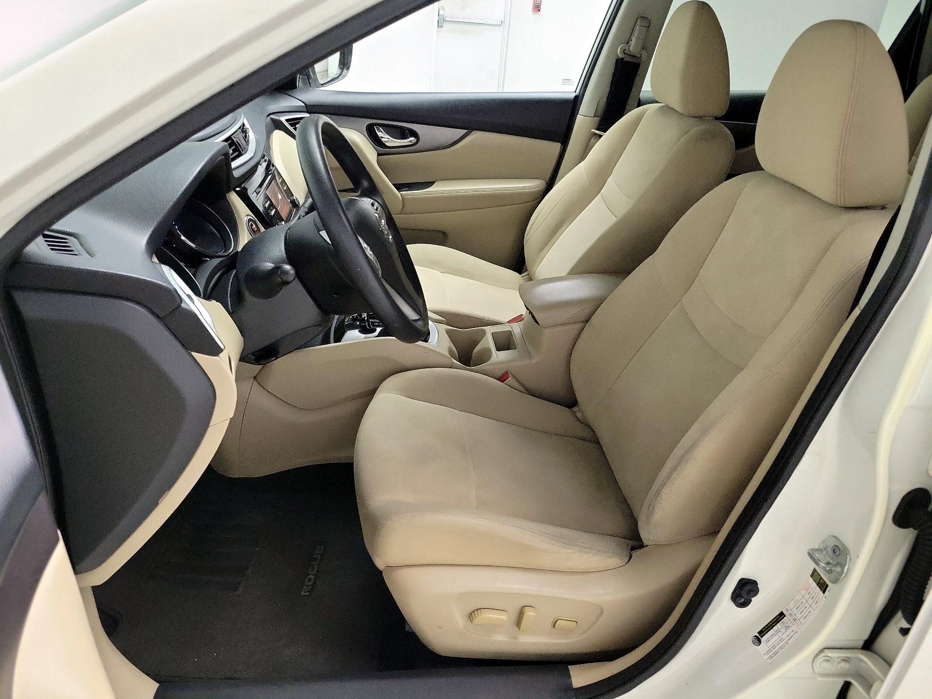 Thumbnail: 2016 Nissan Rogue - 11