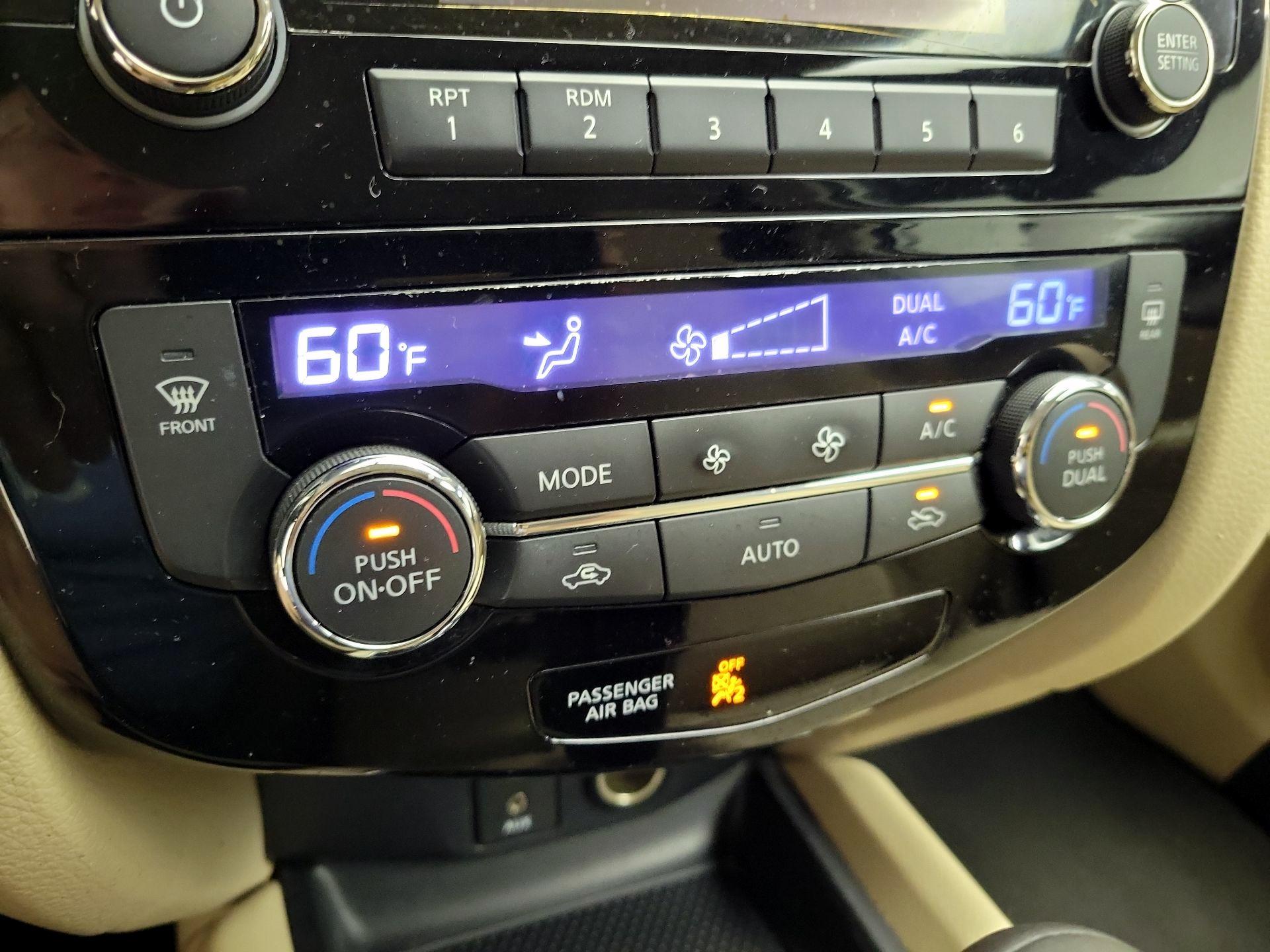 Thumbnail: 2016 Nissan Rogue - 16