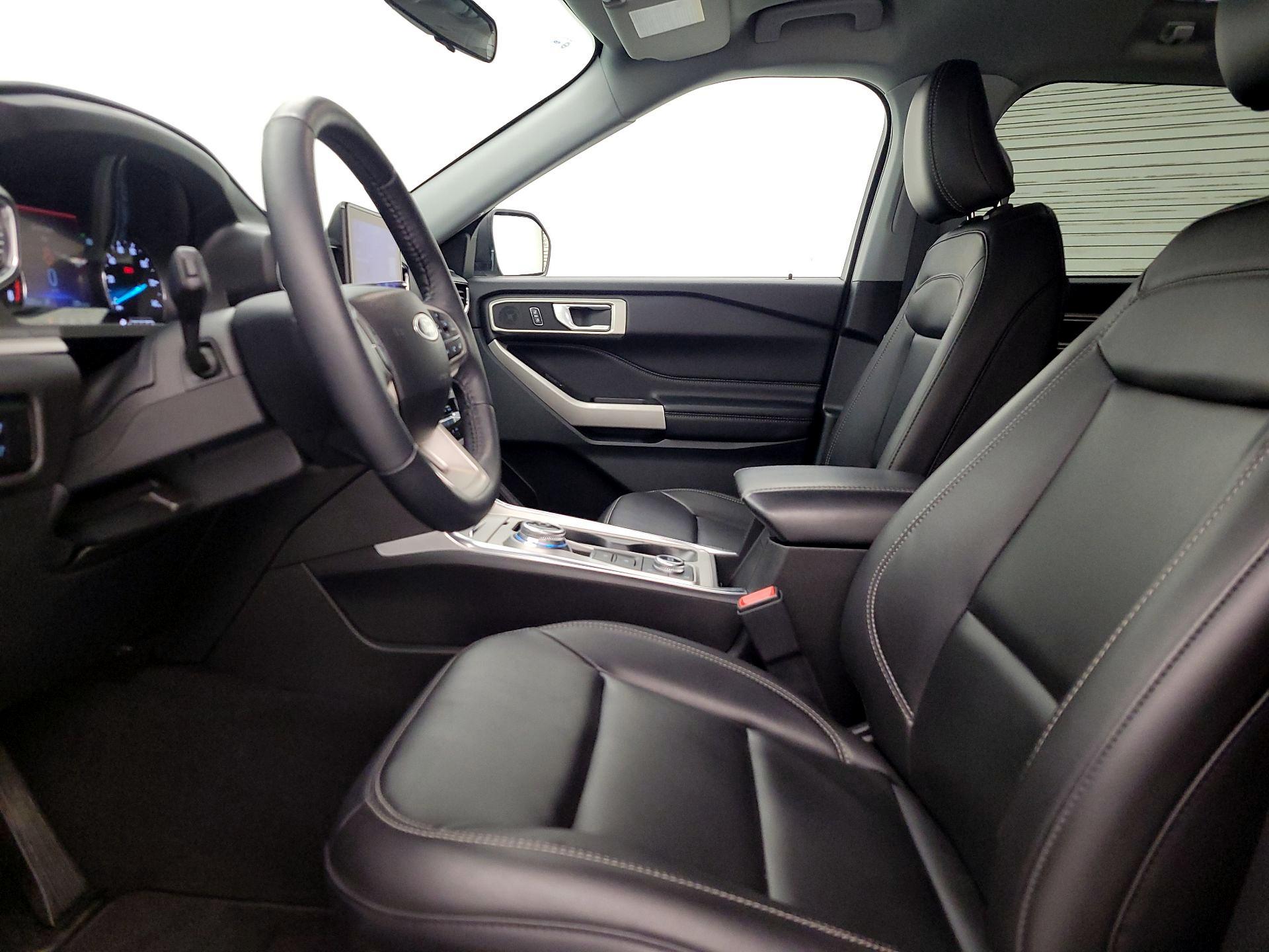 Thumbnail: 2023 Ford Explorer - 11
