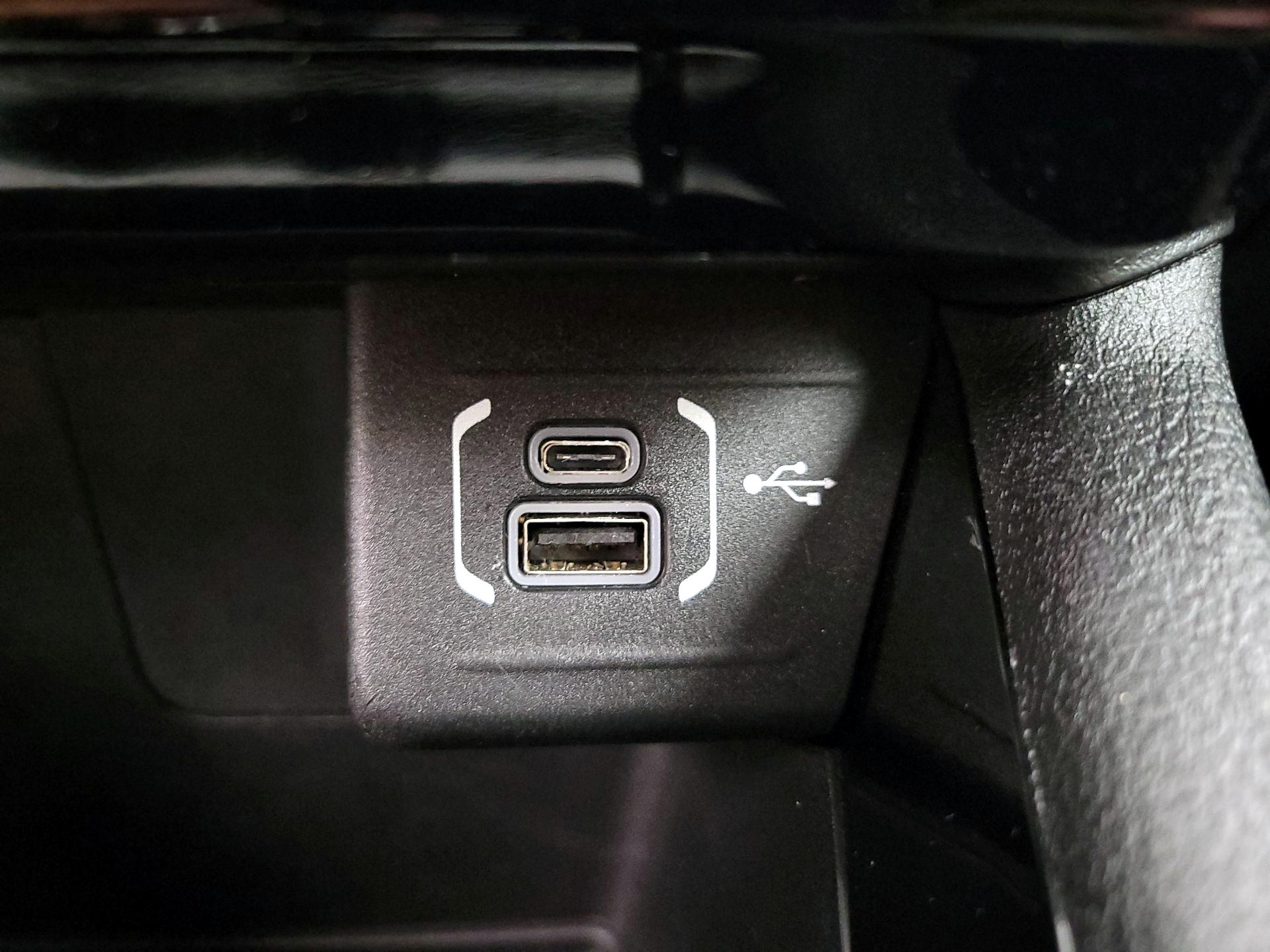 Thumbnail: 2022 Jeep Compass - 18