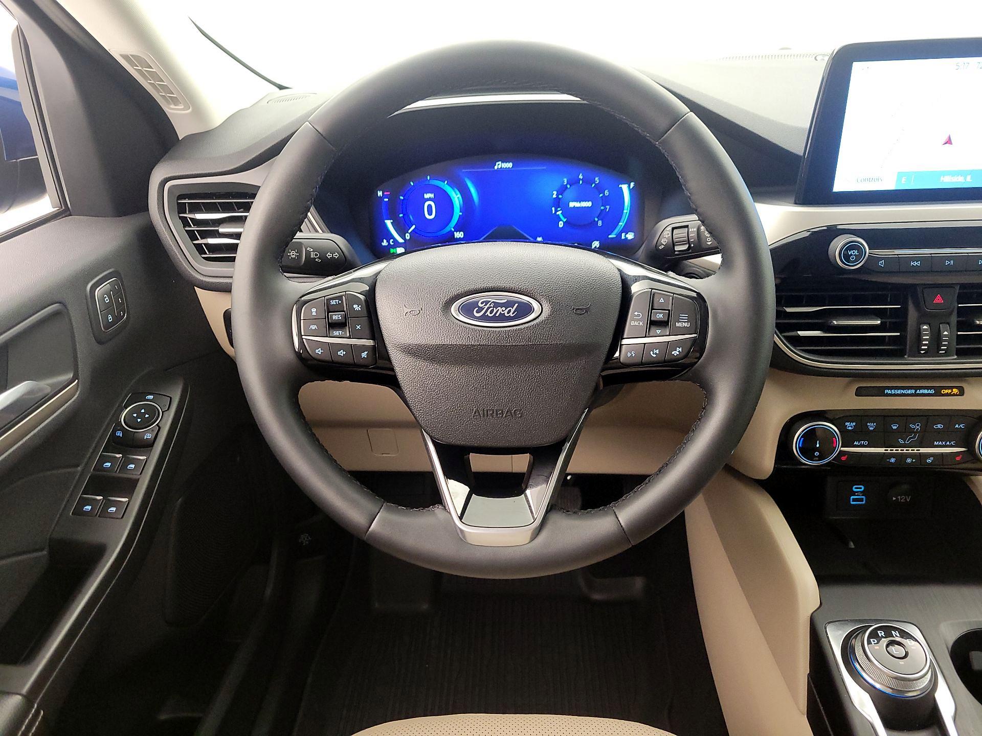 Thumbnail: 2022 Ford Escape - 10