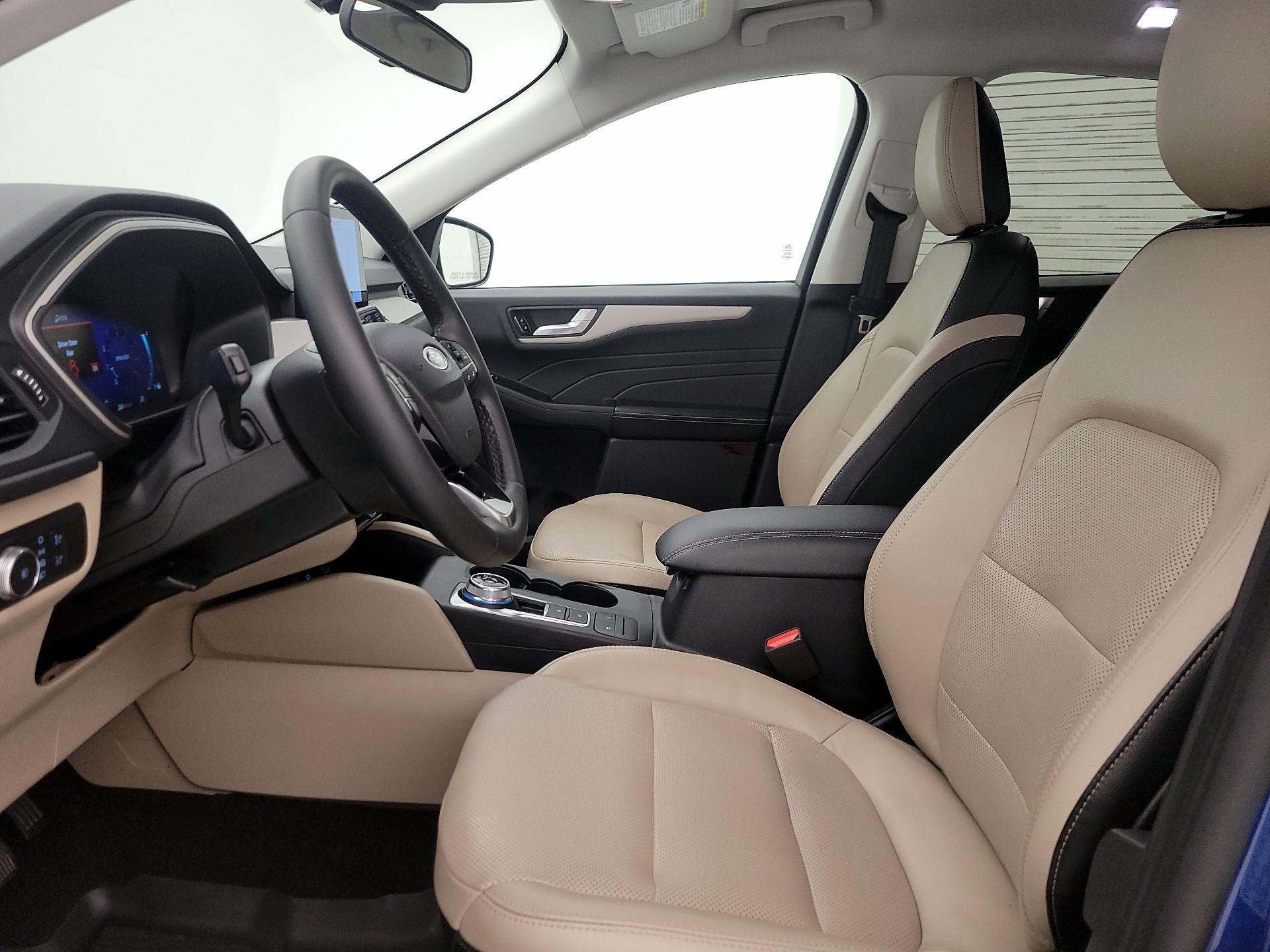 Thumbnail: 2022 Ford Escape - 11
