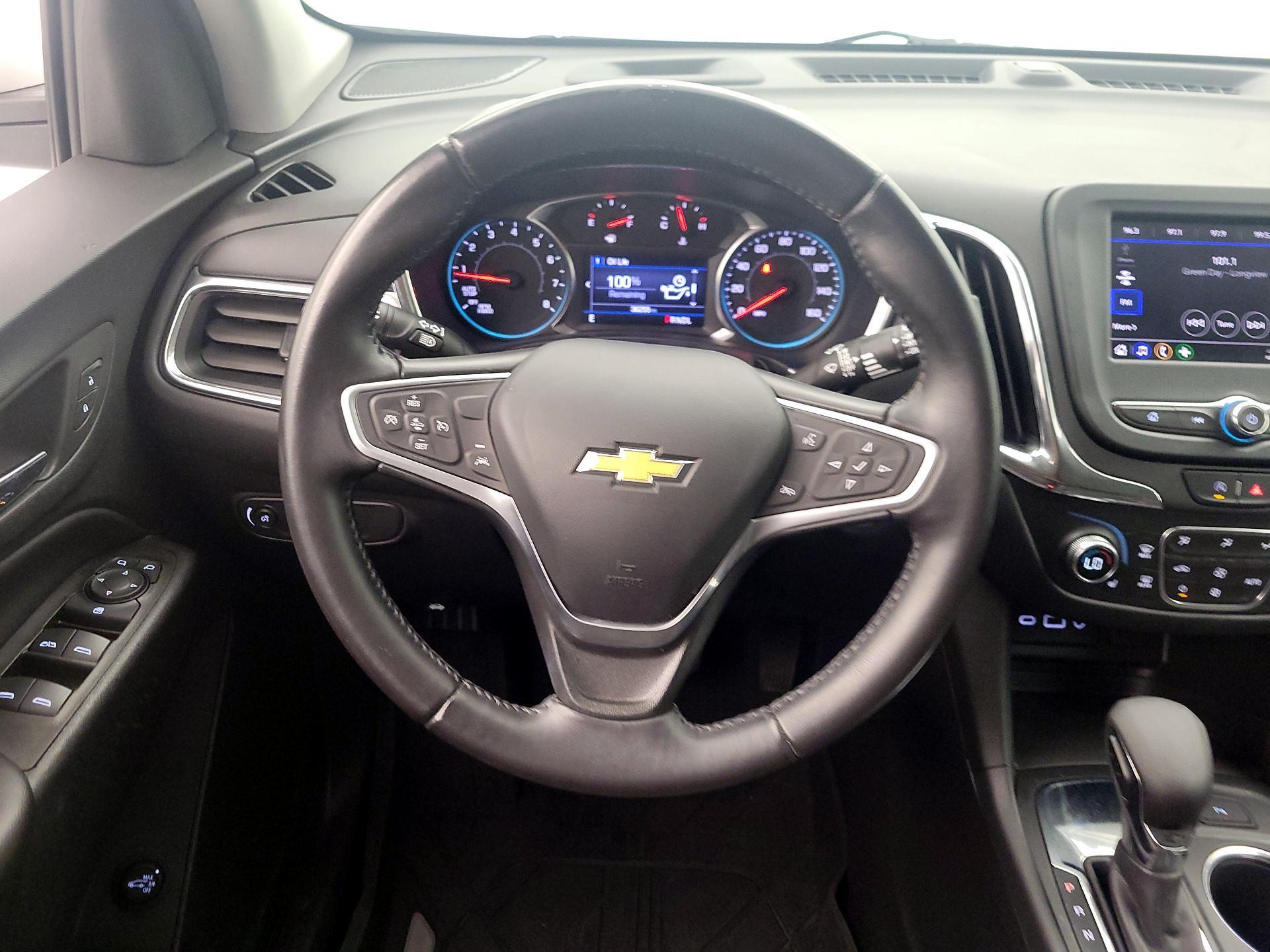 Thumbnail: 2022 Chevrolet Equinox - 10