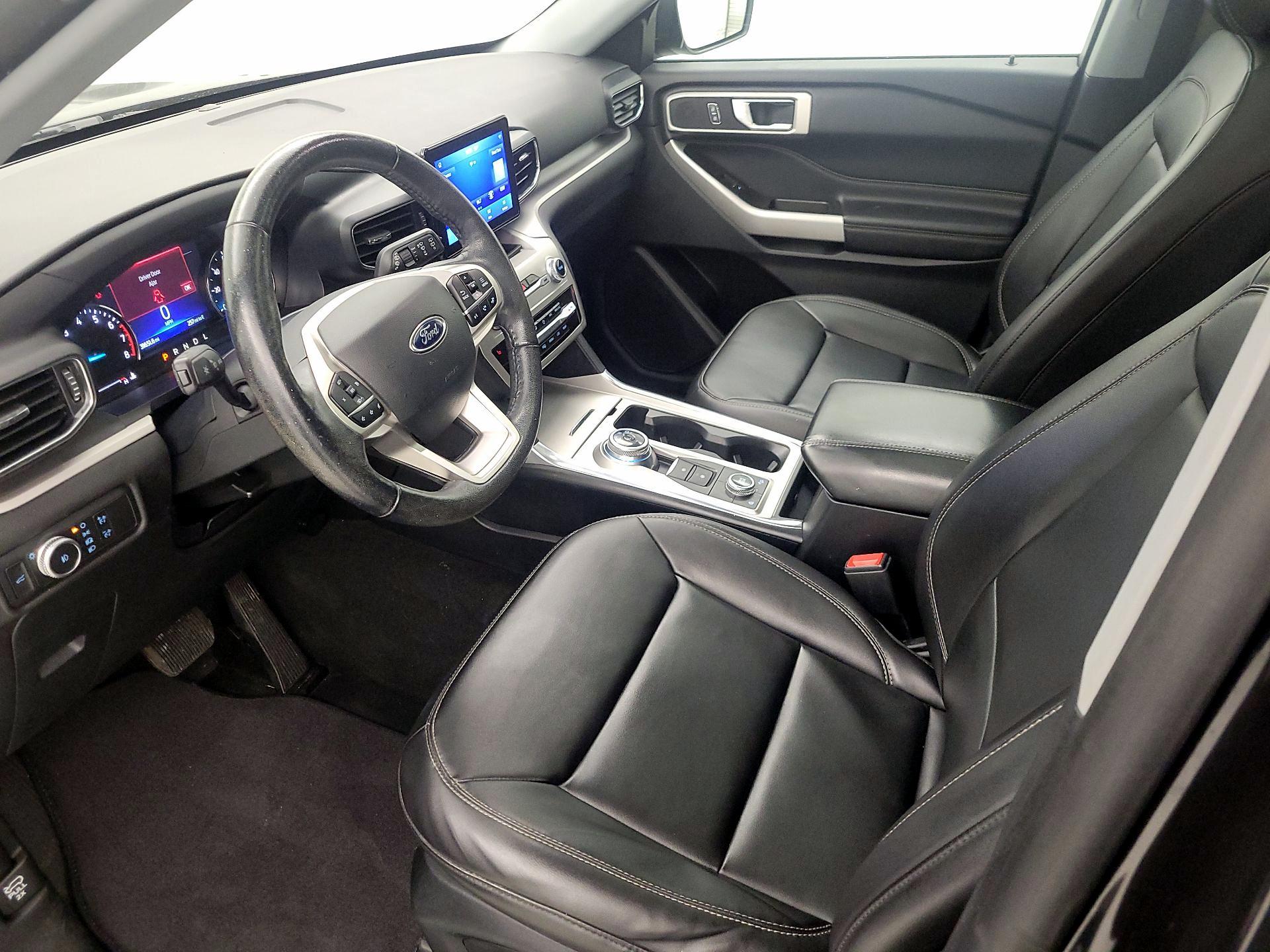 Thumbnail: 2022 Ford Explorer - 11