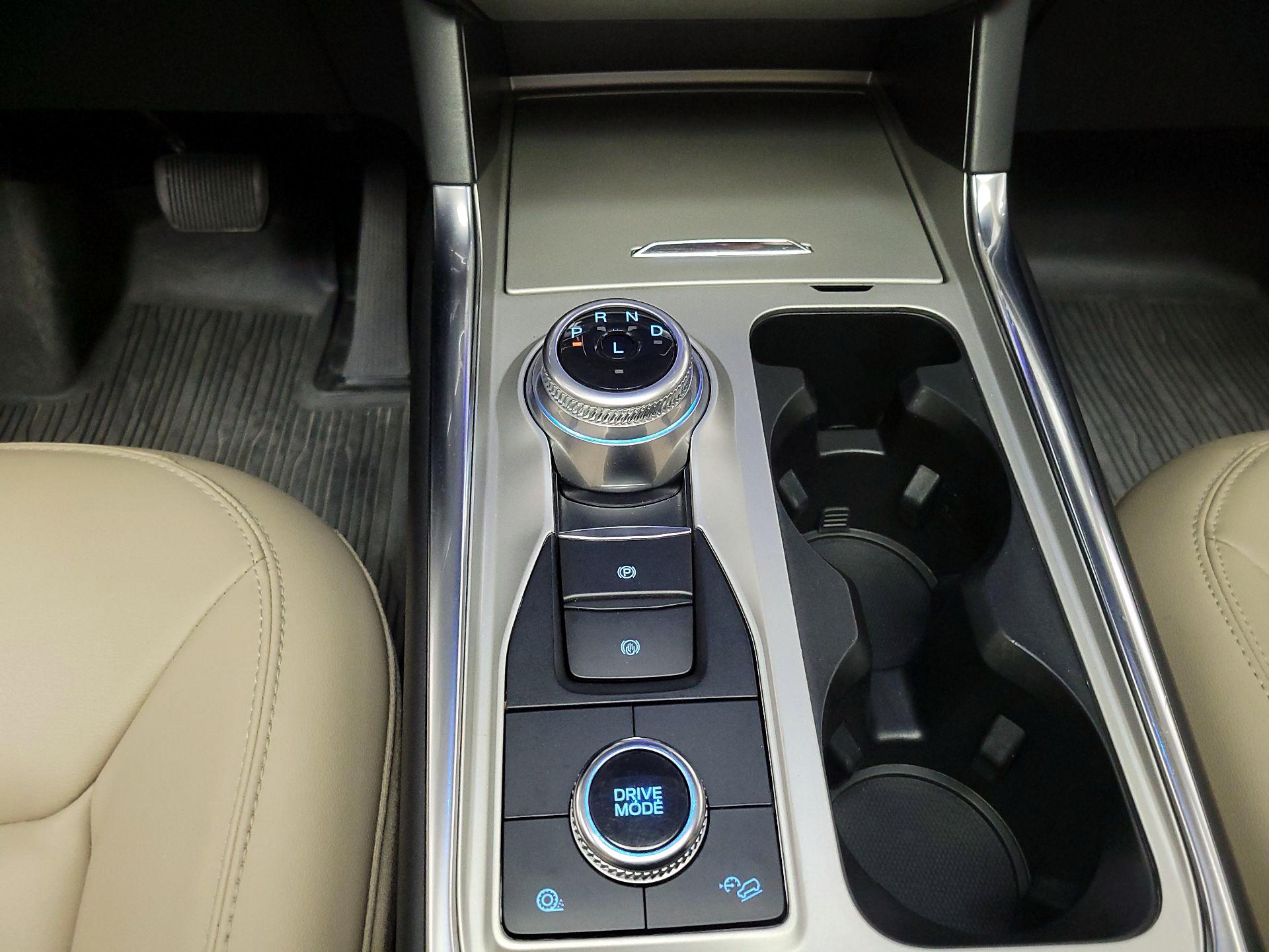 Thumbnail: 2022 Ford Explorer - 17