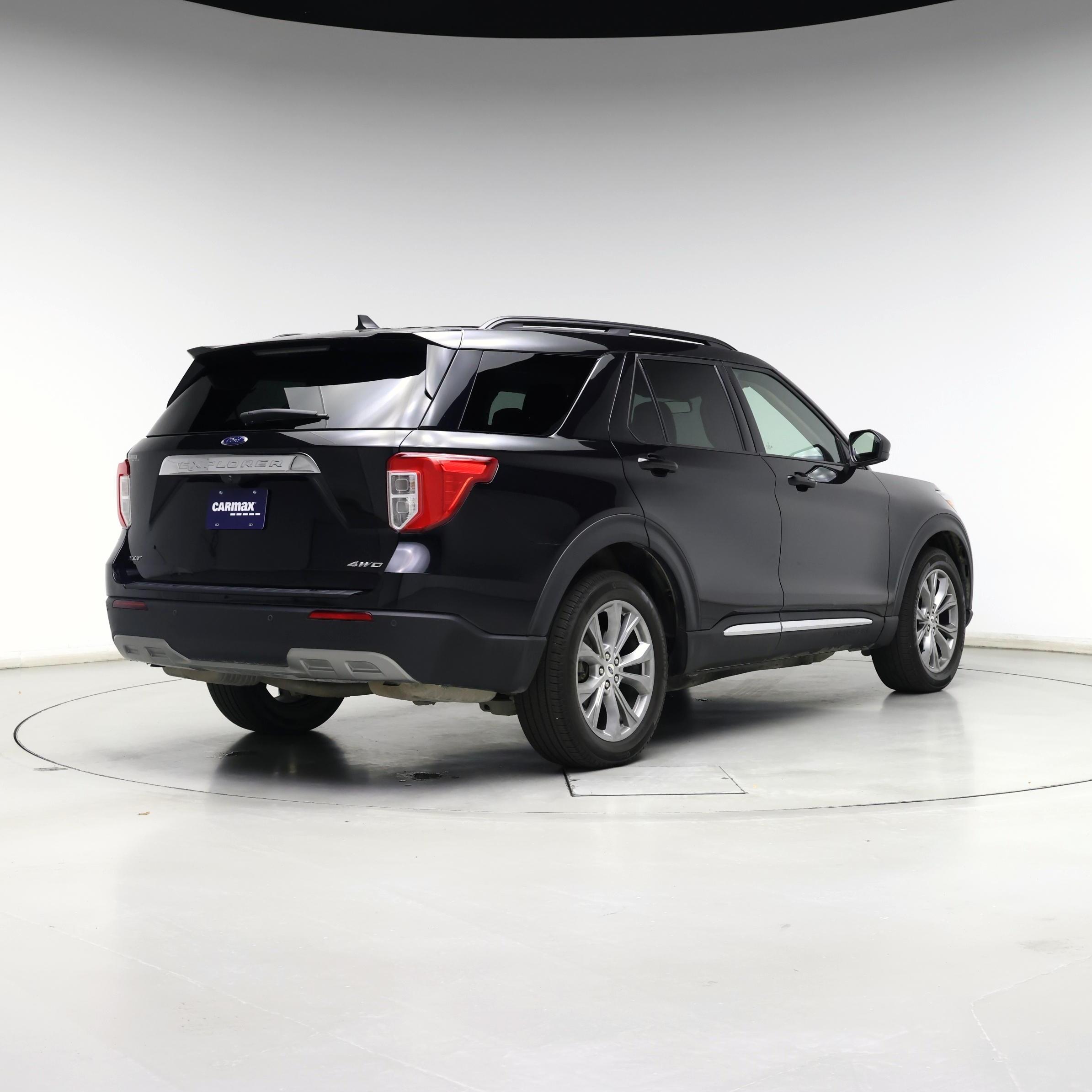 Thumbnail: 2022 Ford Explorer - 8