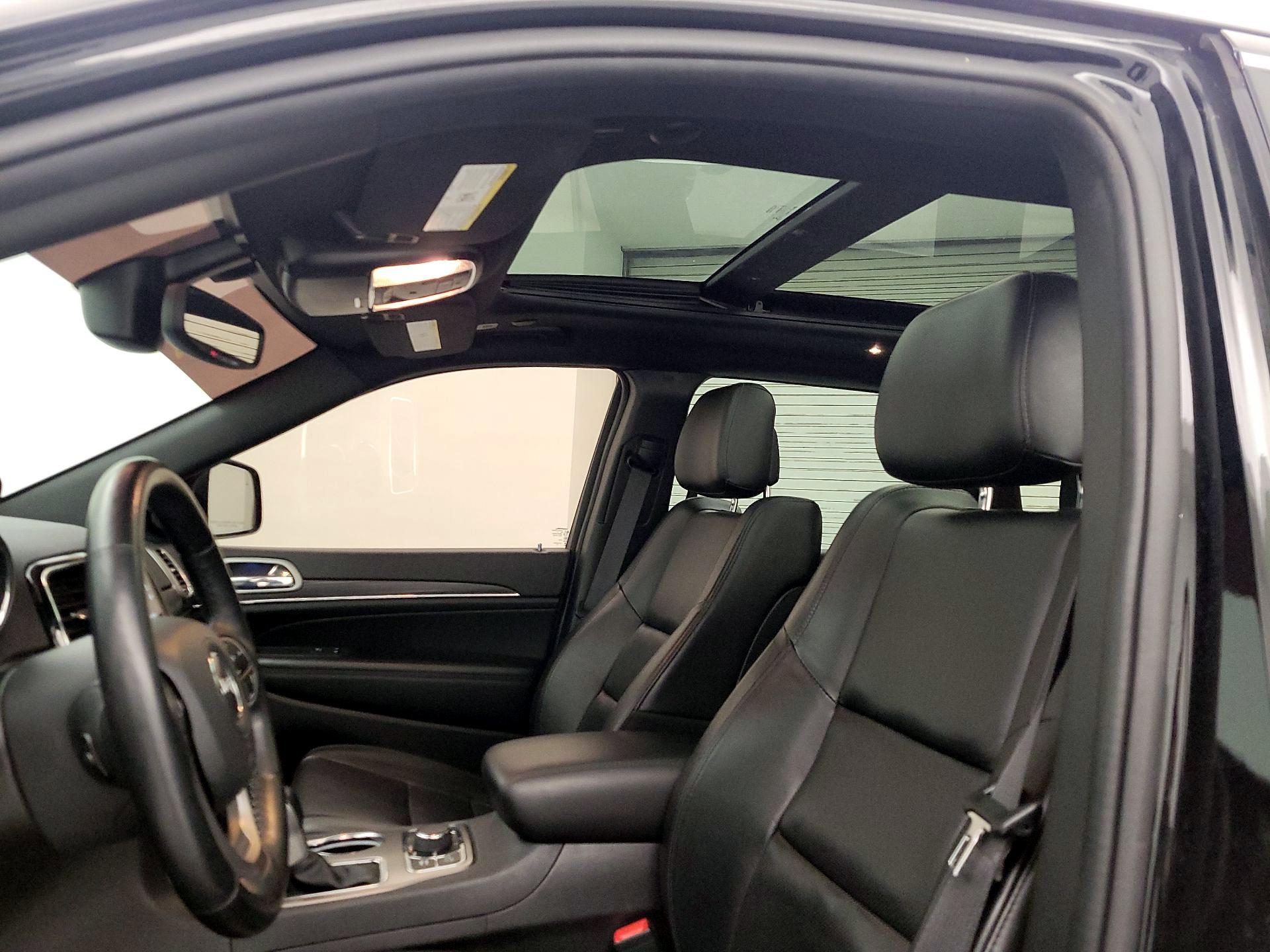 Thumbnail: 2021 Jeep Grand Cherokee - 20