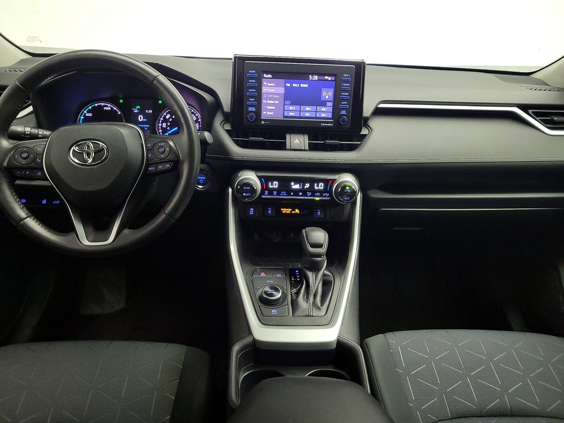 Thumbnail: 2020 Toyota RAV4 - 9