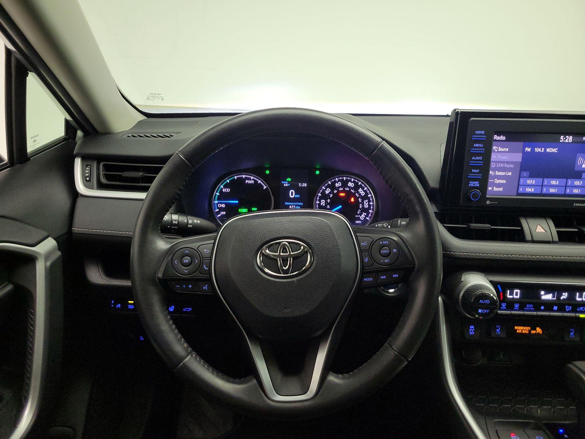 Thumbnail: 2020 Toyota RAV4 - 10
