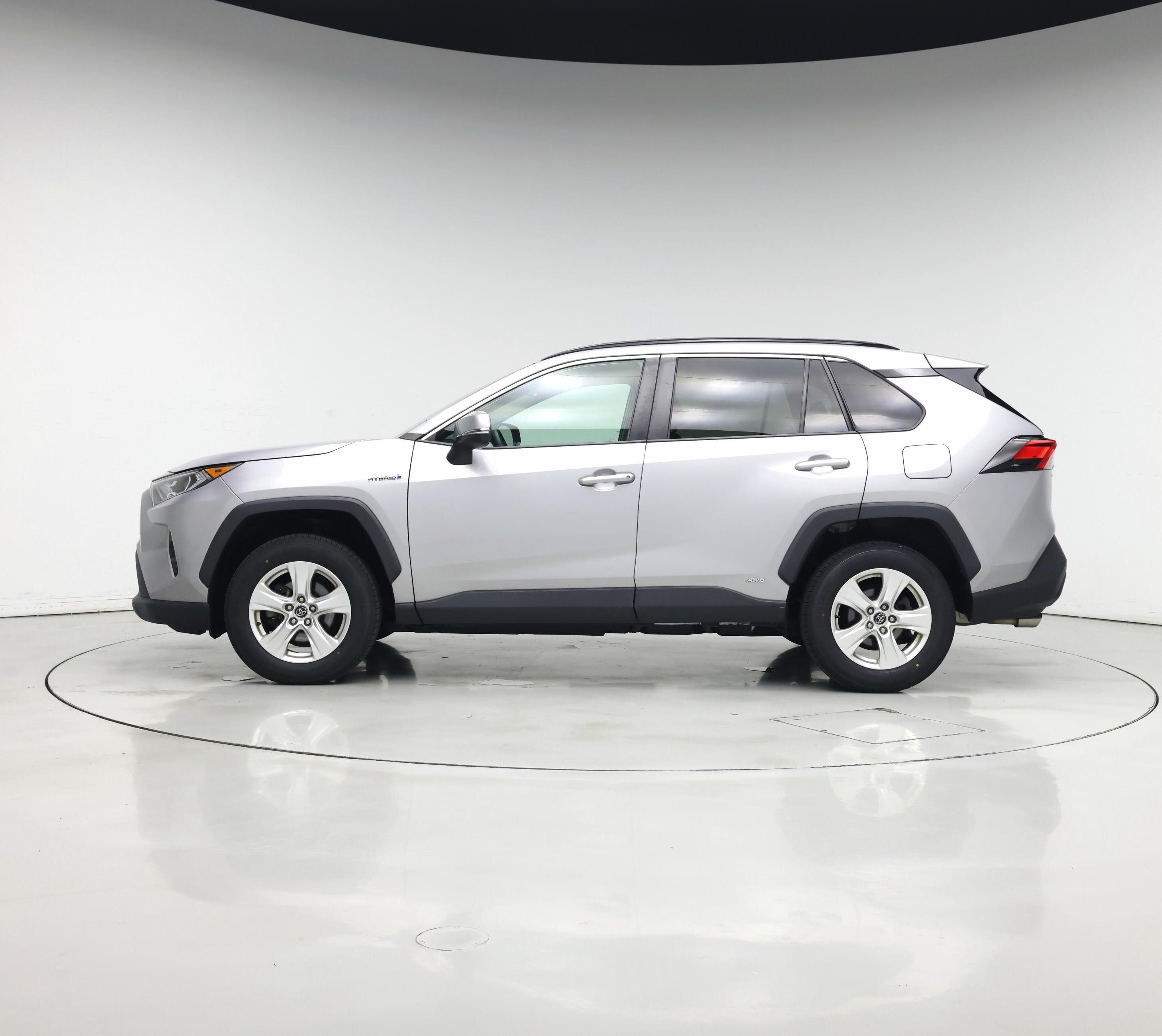 Thumbnail: 2020 Toyota RAV4 - 3