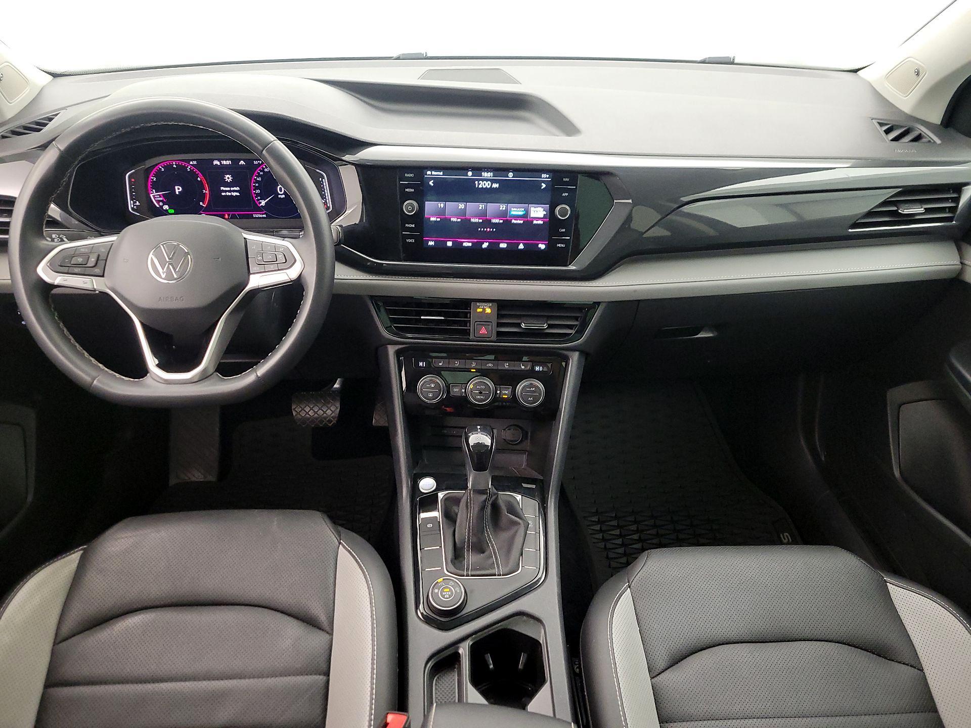 Thumbnail: 2022 Volkswagen Taos - 9