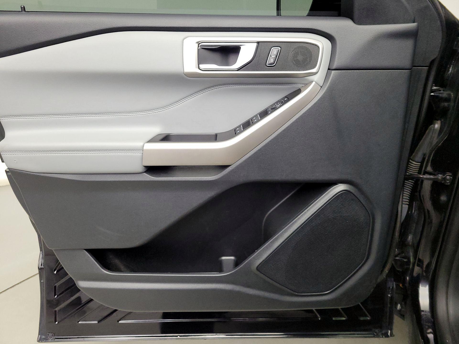 Thumbnail: 2023 Ford Explorer - 12