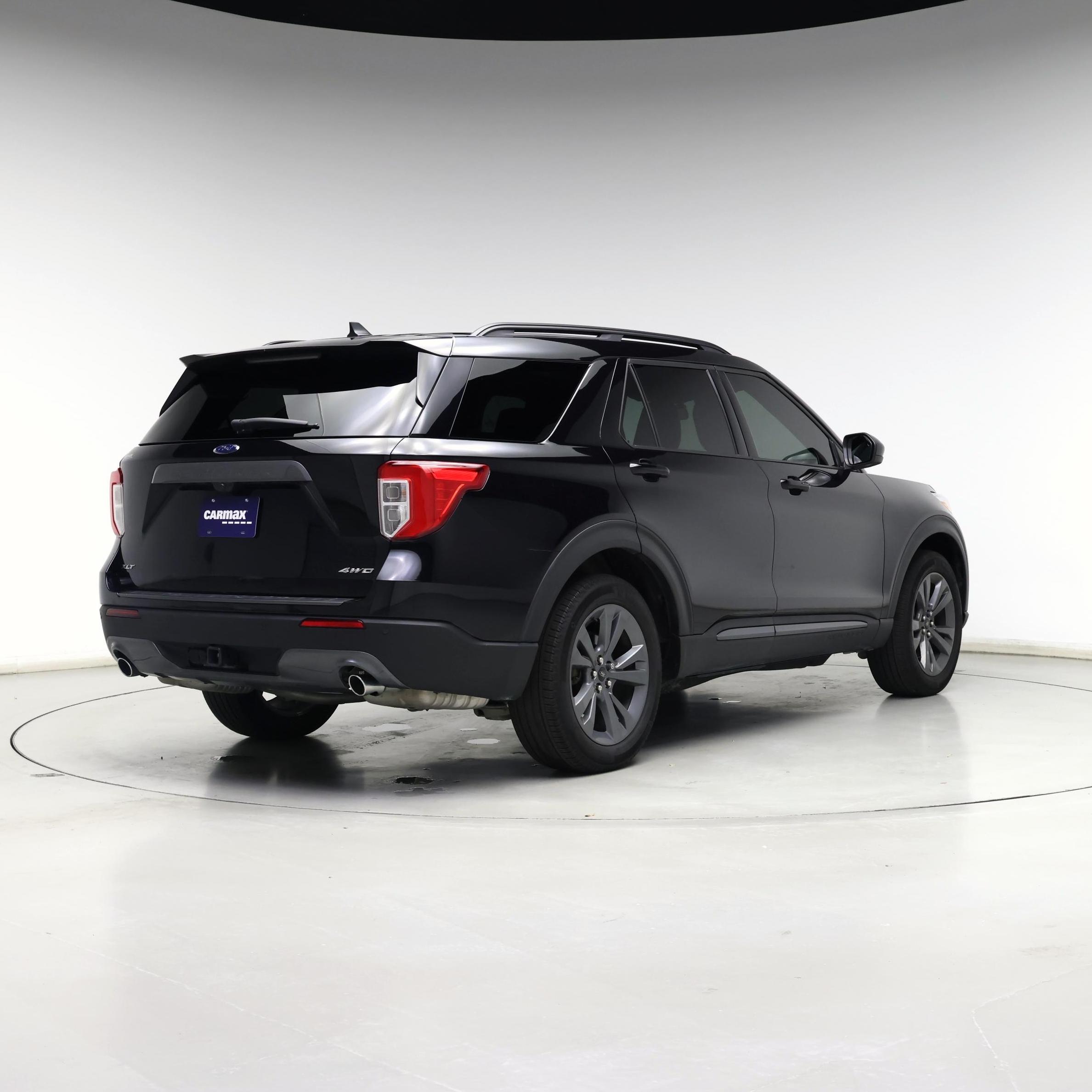 Thumbnail: 2023 Ford Explorer - 8