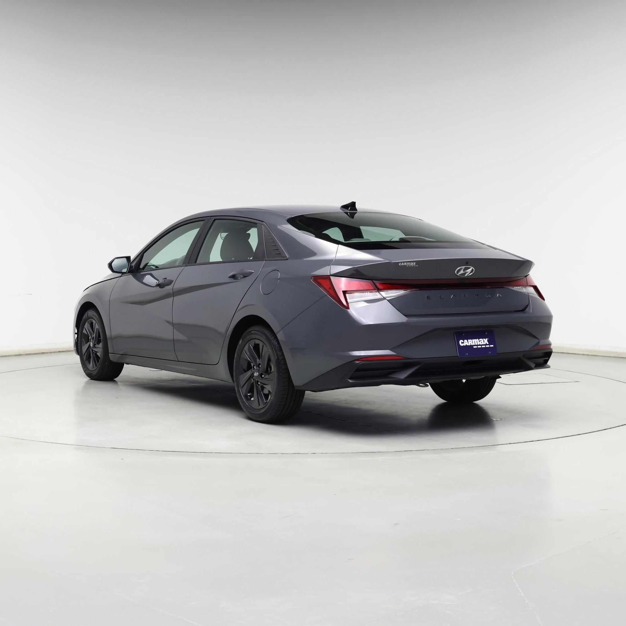 Thumbnail: 2023 Hyundai Elantra - 2