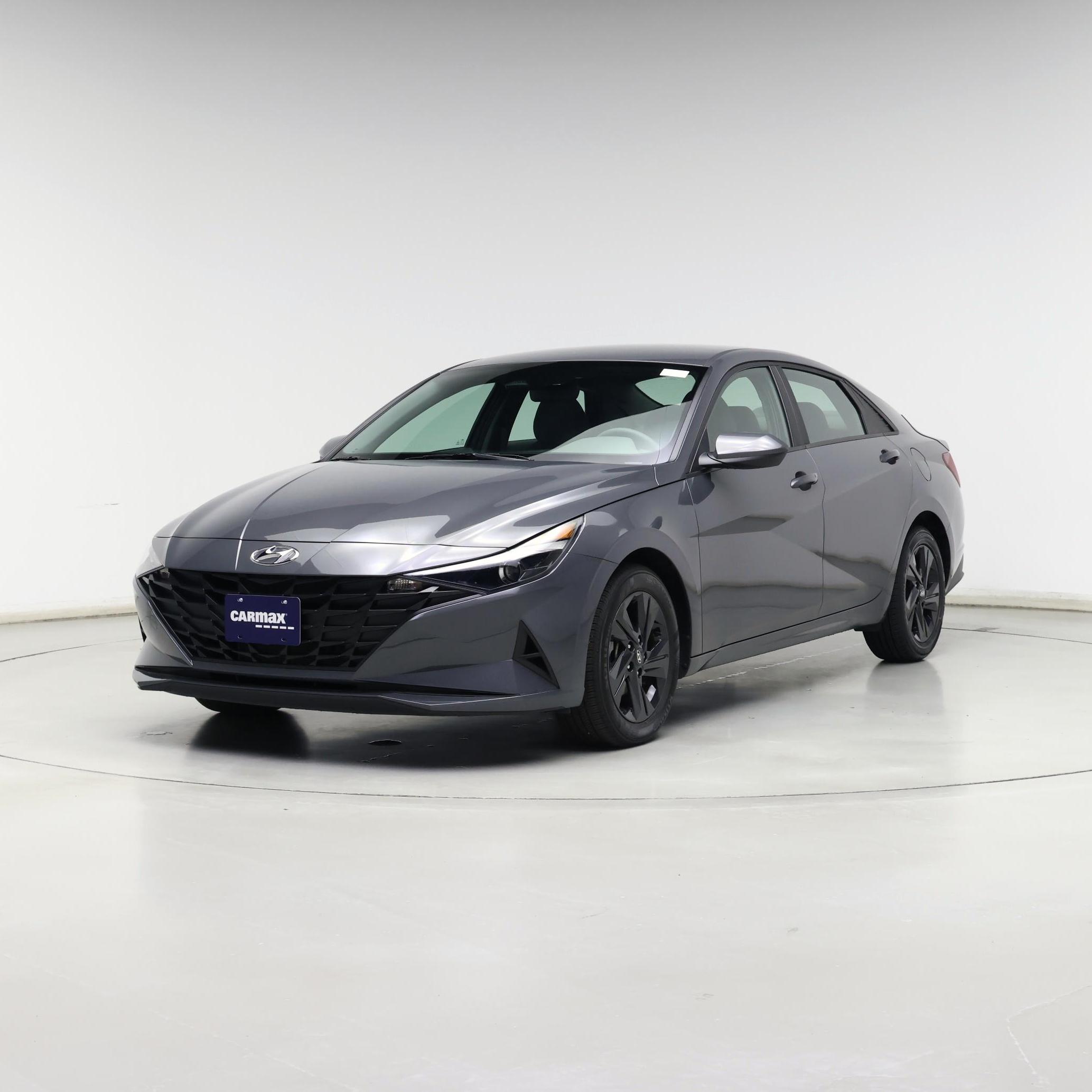 Thumbnail: 2023 Hyundai Elantra - 4