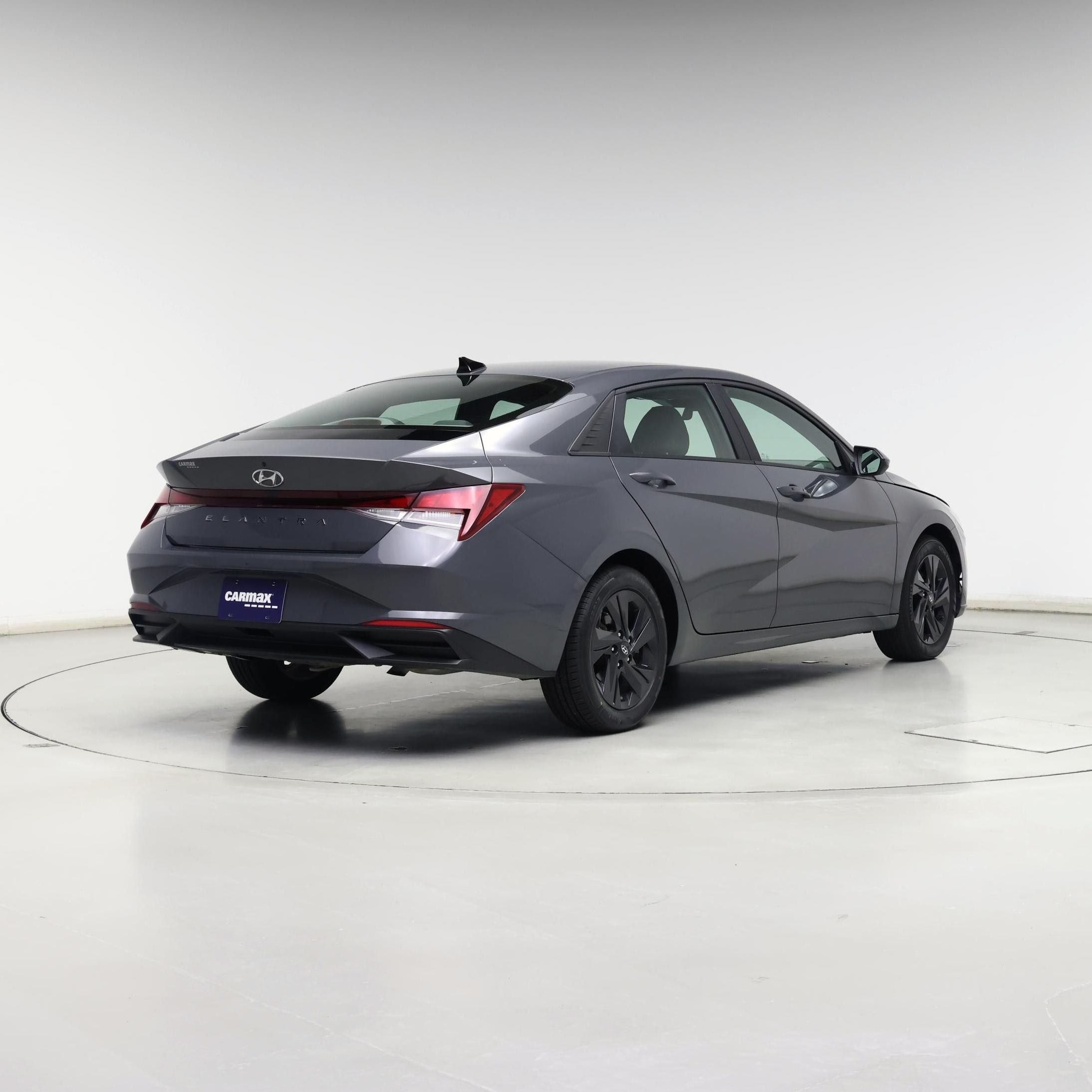 Thumbnail: 2023 Hyundai Elantra - 8